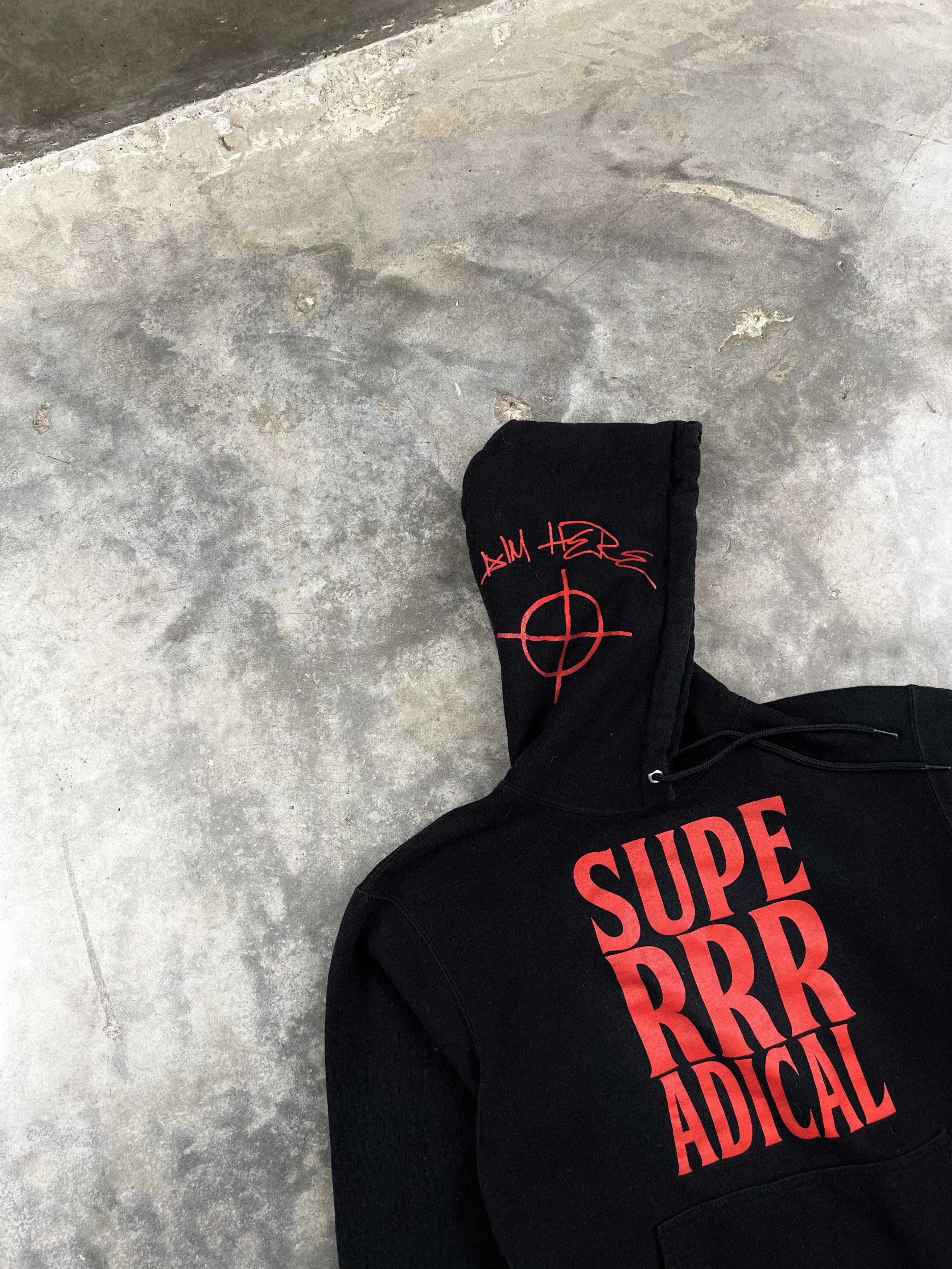 Superrradical Superrradical Aim Here Black + Red Hoodie Medium ❄️ Size US M / EU 48-50 / 2 - 2 Thumbnail