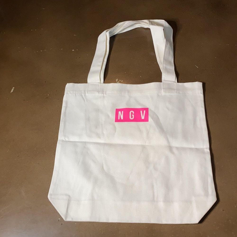 Kaws KAWS X NGV TOTE BAG Size ONE SIZE - 2 Thumbnail