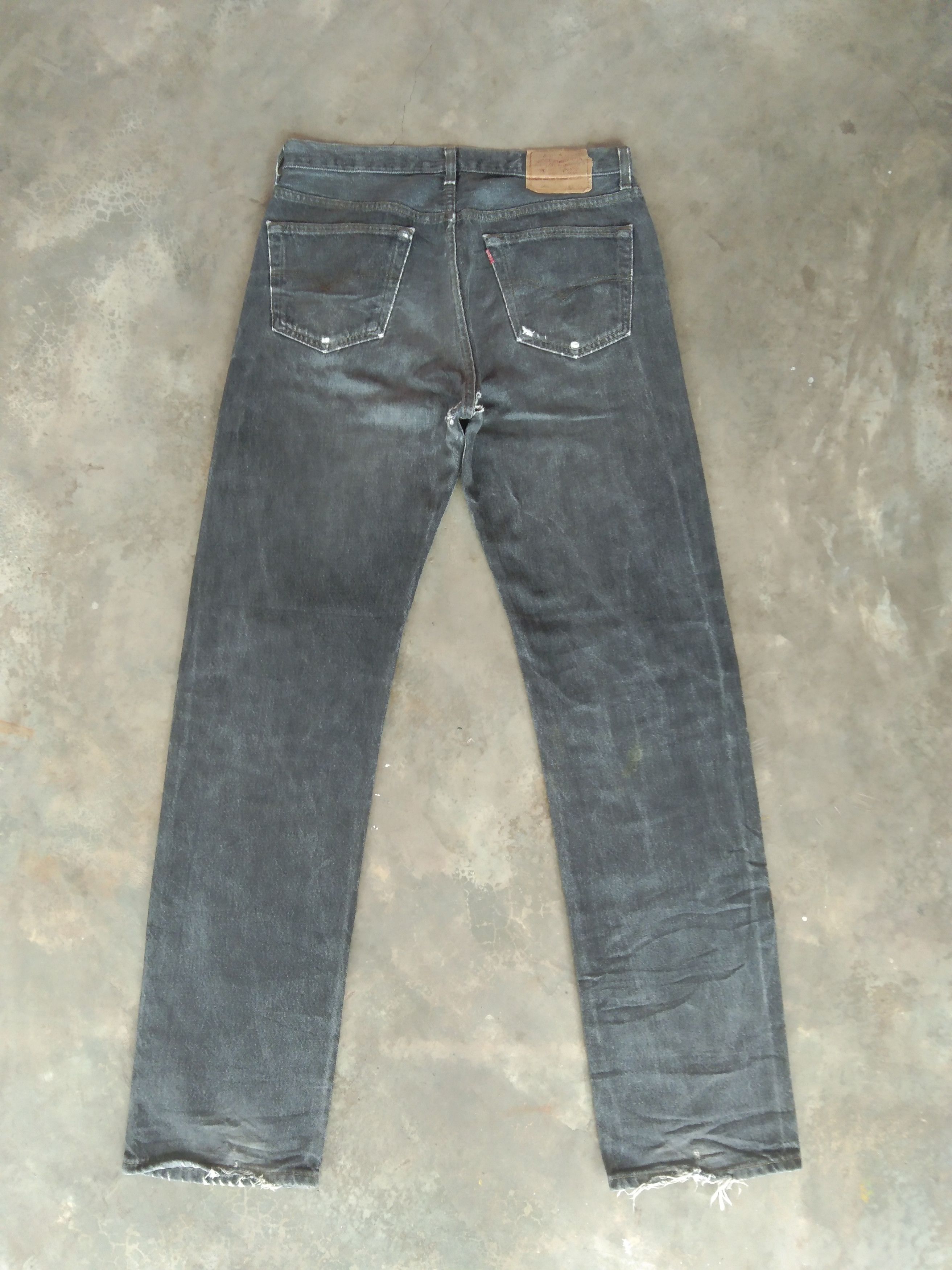 Levi's 90s Vintage Levi's 501 Made In USA Distressed Jeans 33x34 Size US 33 - 2 Thumbnail