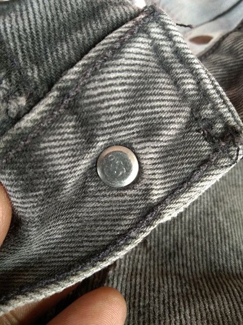 Levi's 90s Vintage Levi's 501 Made In USA Distressed Jeans 33x30 Size US 31 - 12 Thumbnail