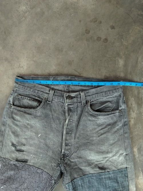 Levi's 90s Vintage Levi's 501 Made In USA Distressed Jeans 33x30 Size US 31 - 10 Thumbnail
