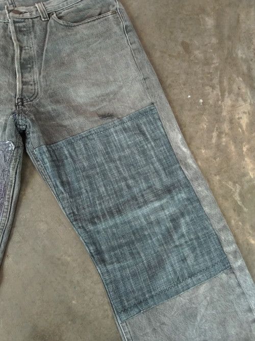 Levi's 90s Vintage Levi's 501 Made In USA Distressed Jeans 33x30 Size US 31 - 8 Thumbnail