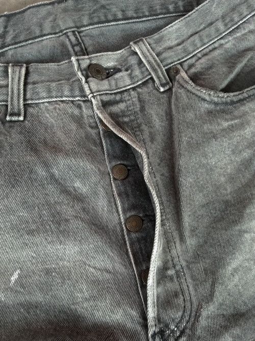 Levi's 90s Vintage Levi's 501 Made In USA Distressed Jeans 33x30 Size US 31 - 11 Thumbnail