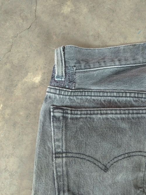 Levi's 90s Vintage Levi's 501 Made In USA Distressed Jeans 33x30 Size US 31 - 5 Thumbnail