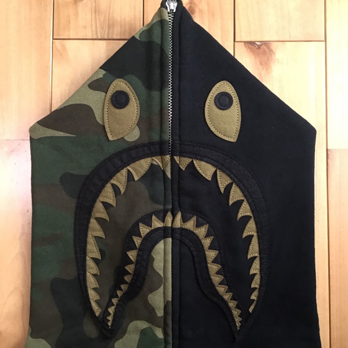 Bape × Undefeated BAPE × undefeated shark full zip hoodie a bathing ape Size US L / EU 52-54 / 3 - 2 Thumbnail