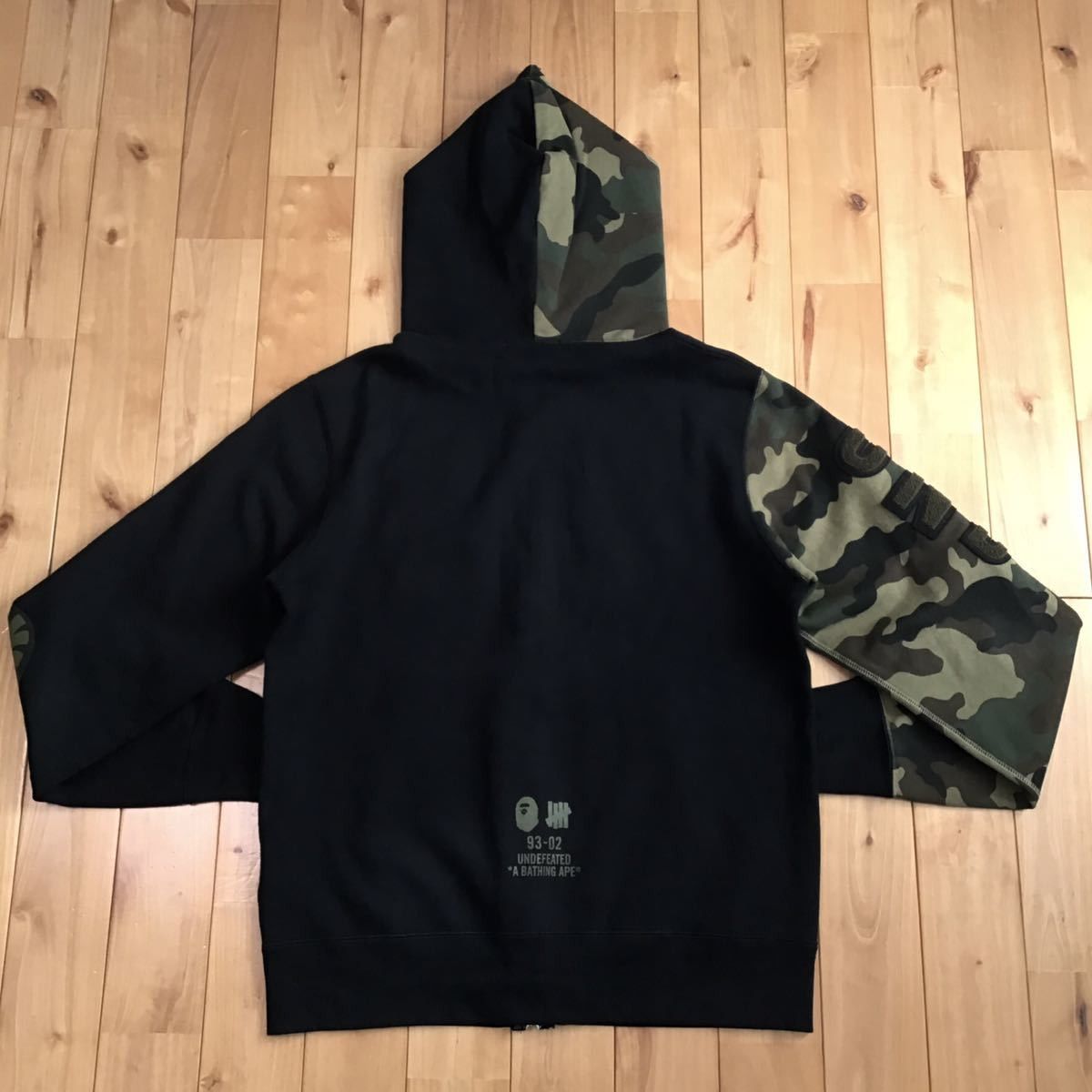 Bape × Undefeated BAPE × undefeated shark full zip hoodie a bathing ape Size US L / EU 52-54 / 3 - 5 Thumbnail