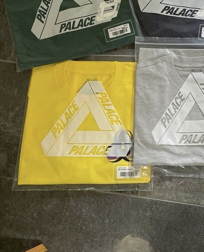 Palace PALACE BIO HAZARD T-SHIRT YELLOW - Large Size US L / EU 52-54 / 3 - 2 Thumbnail
