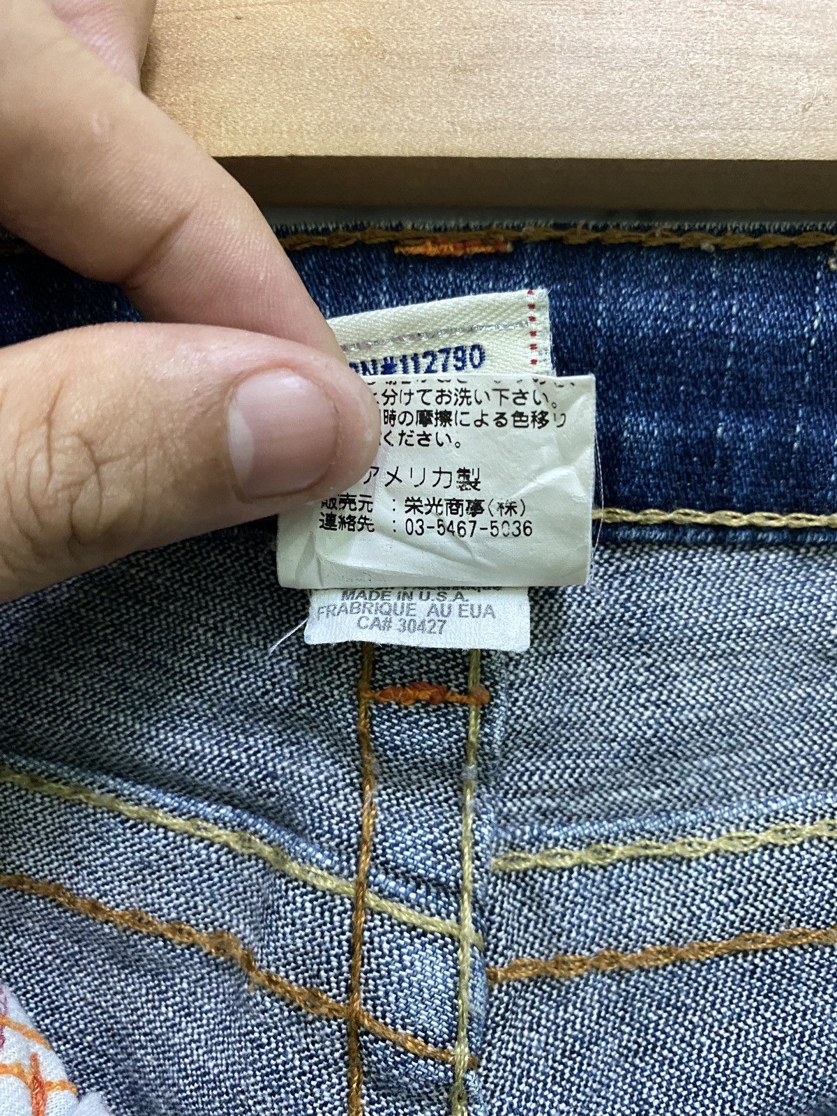 True Religion × Vintage Vintage TRUE RELIGION Back Logo Flared Bootcut Denim Pant Size US 27 - 15 Thumbnail