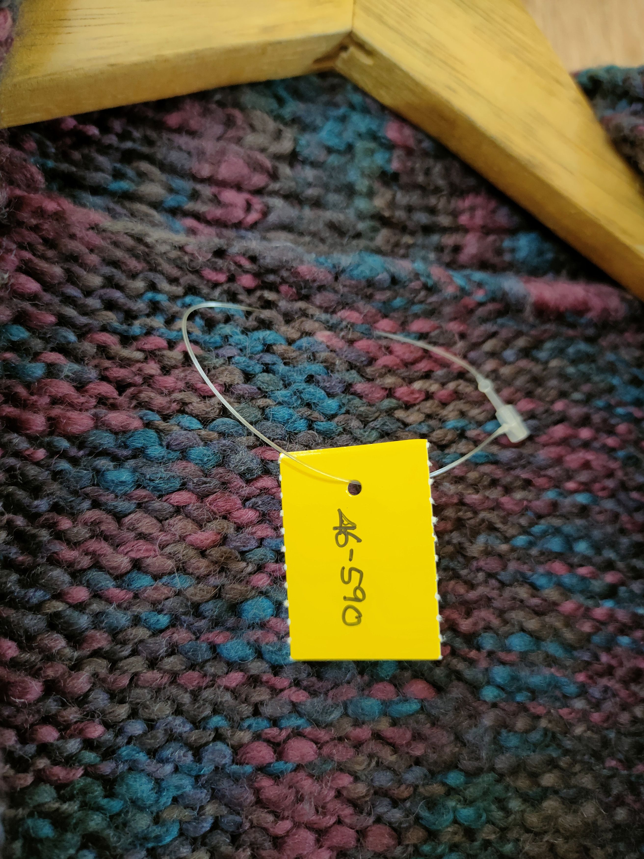 Aran Isles Knitwear × Handmade Japan Handmade cardigan aran isle knitwear #46-590 Size US S / EU 44-46 / 1 - 5 Thumbnail