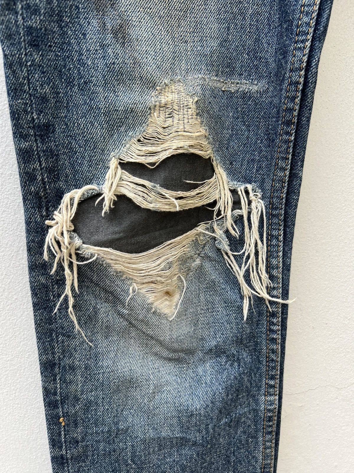 Pledge Trashed Vintage Pledge Japan Dirty Mud Denim Ripped Jeans Size US 30 / EU 46 - 5 Thumbnail