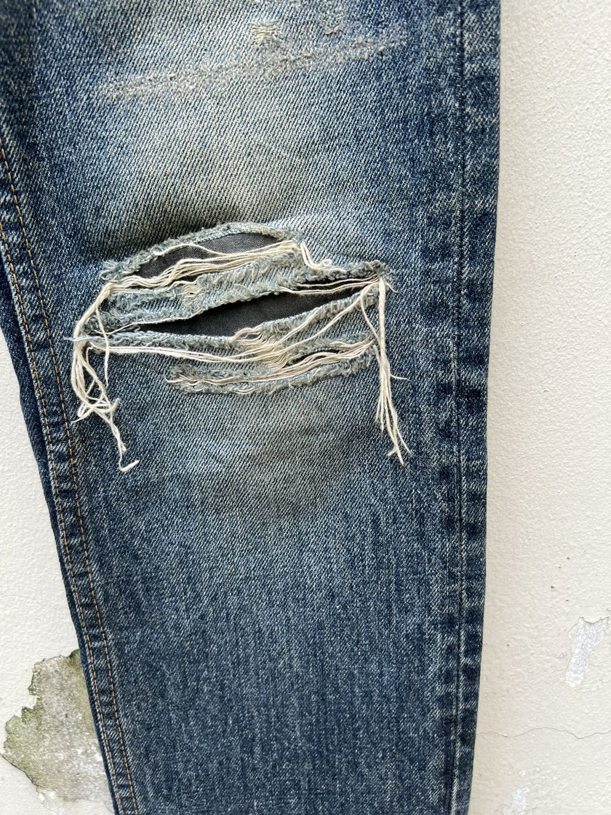 Pledge Trashed Vintage Pledge Japan Dirty Mud Denim Ripped Jeans Size US 30 / EU 46 - 8 Thumbnail