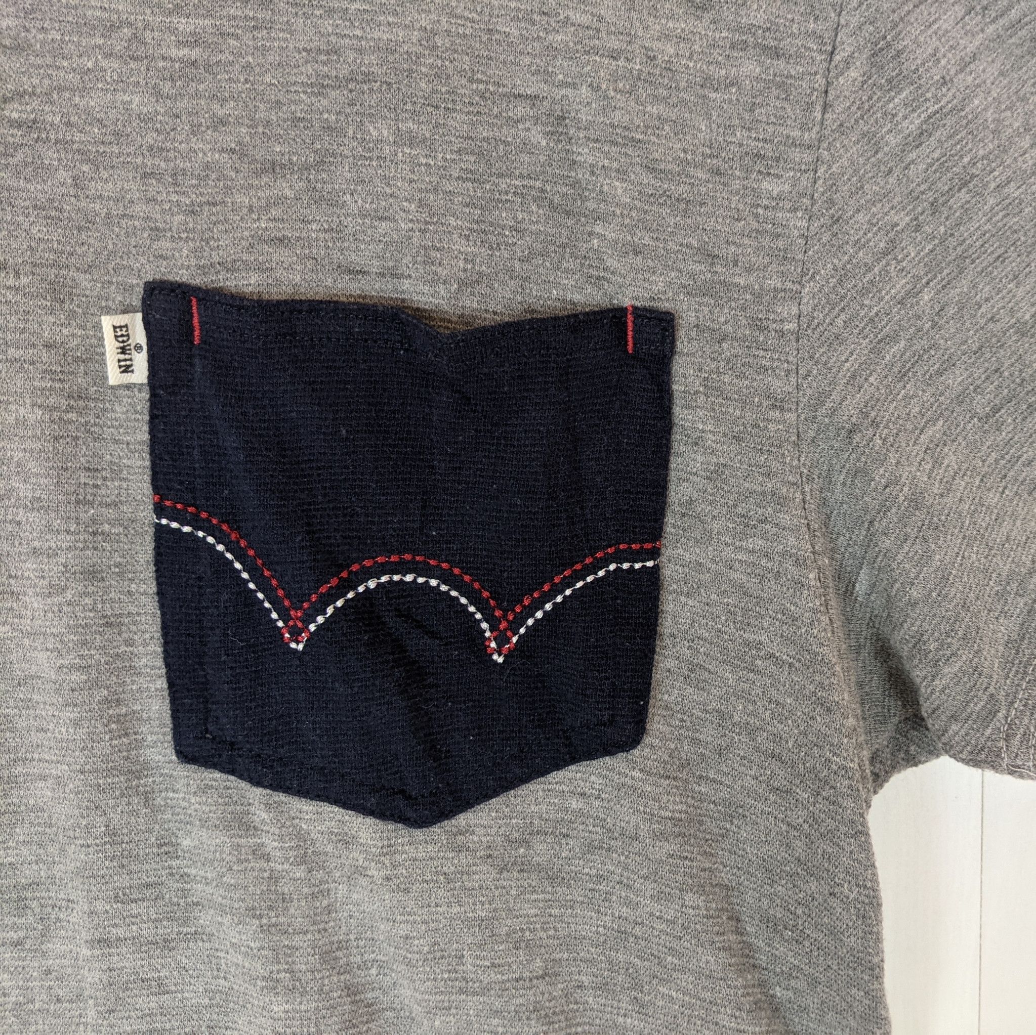 Edwin EDWIN Plain Pocket T-Shirt Size US M / EU 48-50 / 2 - 6 Thumbnail