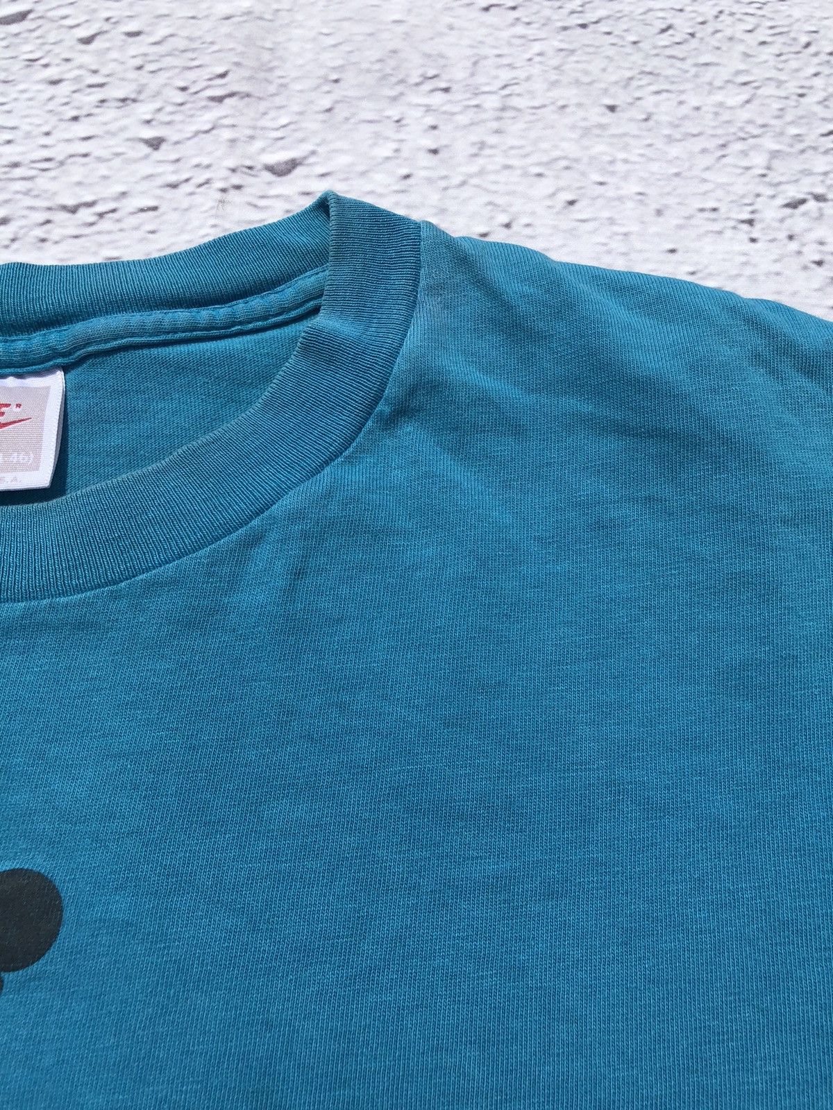 Nike Vintage 90s Nike Jordan Center Logo Blue Tee Size US XL / EU 56 / 4 - 7 Thumbnail