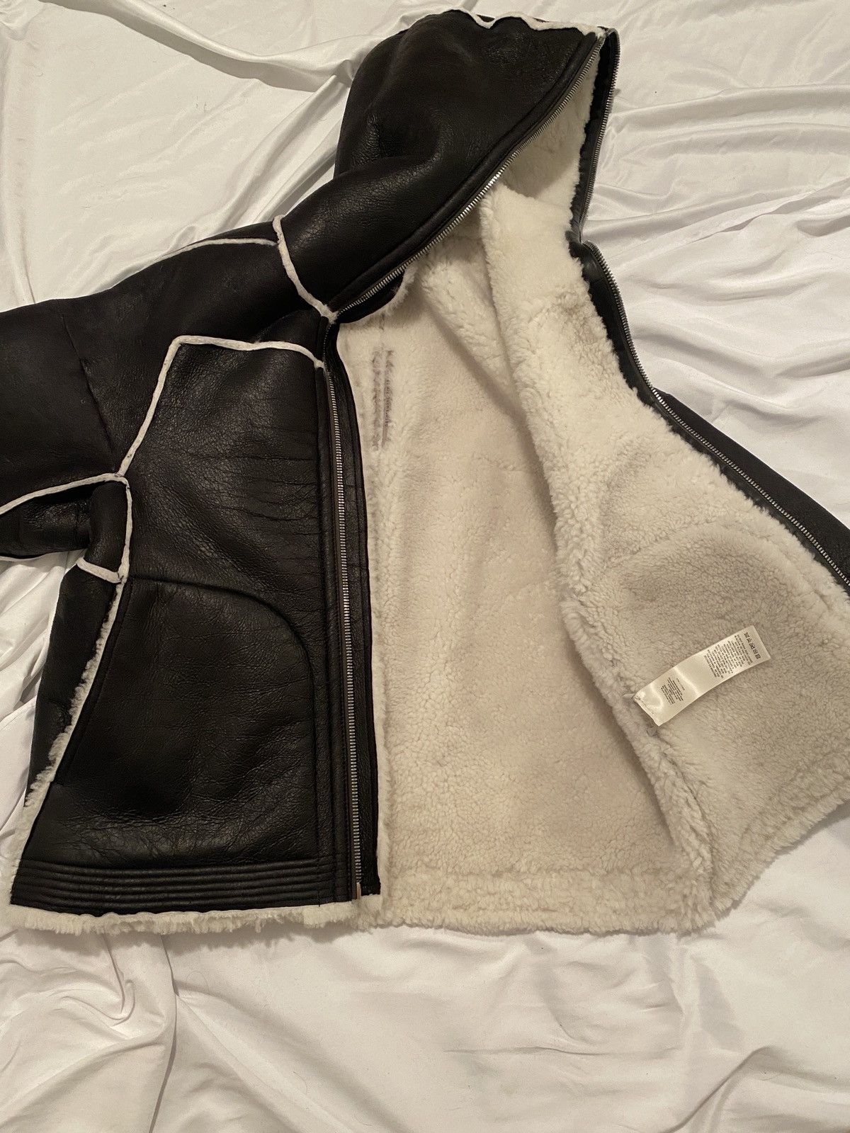 Rick Owens RICK OWENS FW21 SEALED WINDBREAKER GLOVE INSERT SHEARLING Size US S / EU 44-46 / 1 - 17 Thumbnail