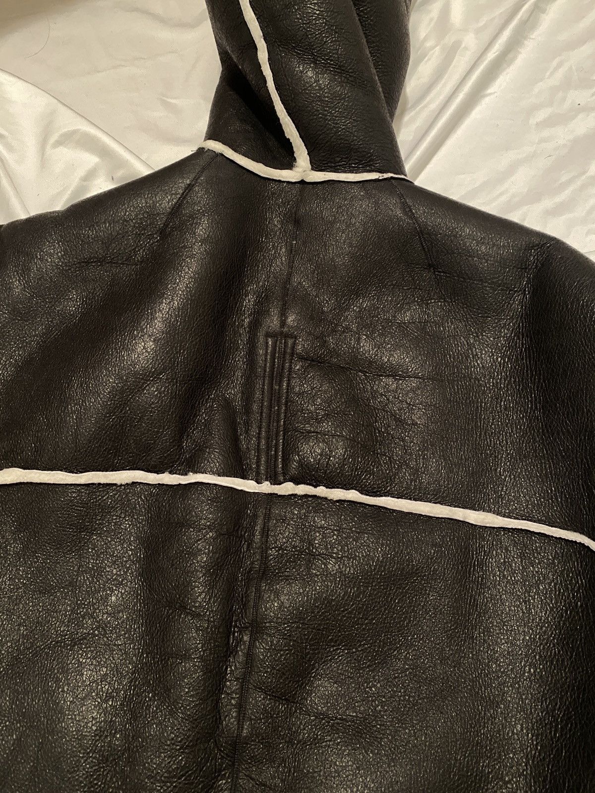 Rick Owens RICK OWENS FW21 SEALED WINDBREAKER GLOVE INSERT SHEARLING Size US S / EU 44-46 / 1 - 12 Thumbnail