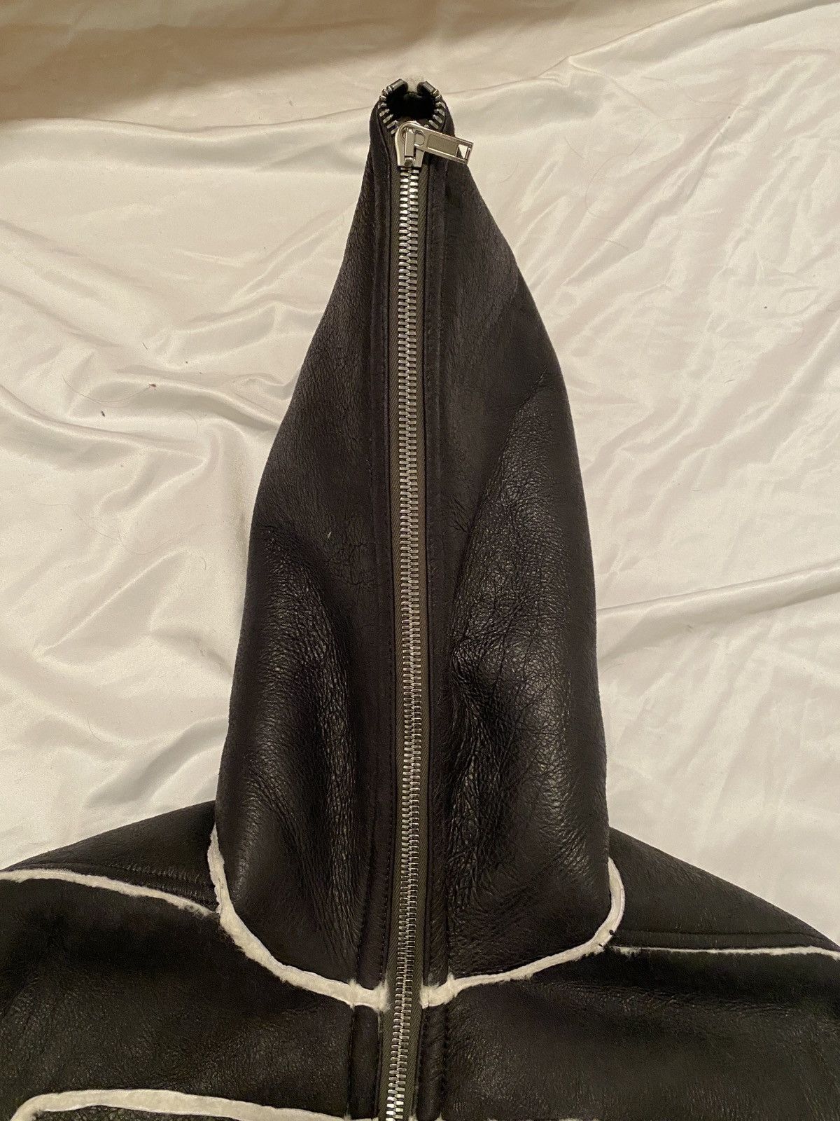 Rick Owens RICK OWENS FW21 SEALED WINDBREAKER GLOVE INSERT SHEARLING Size US S / EU 44-46 / 1 - 13 Thumbnail