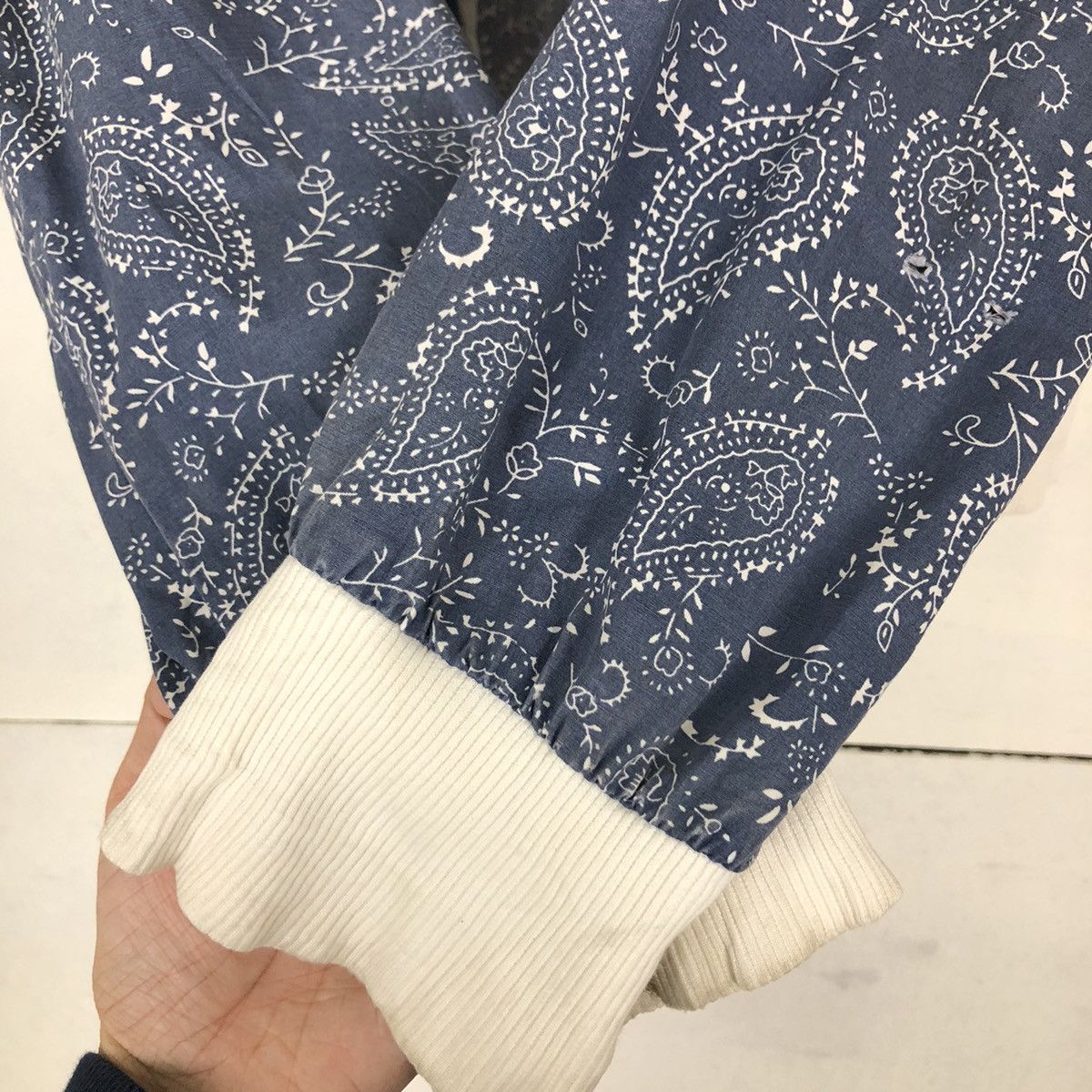 Japanese Brand VINTAGE H&M PESLEY DESIGN OVER PRINT JACKET JAPAN MADE Size US M / EU 48-50 / 2 - 12 Thumbnail