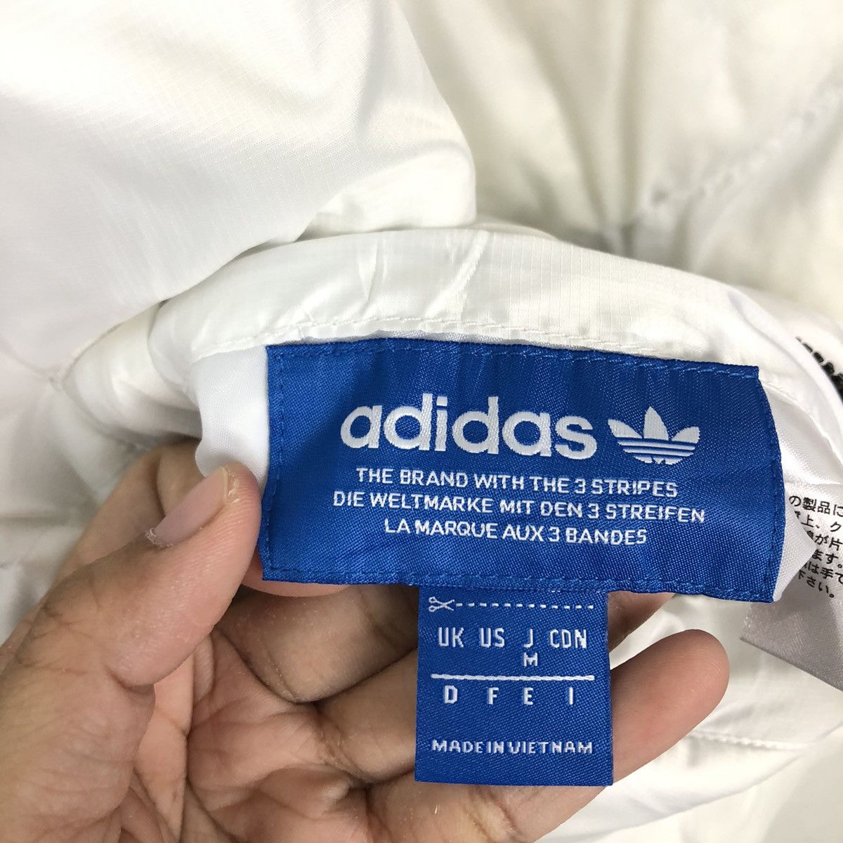 Adidas VINTAGE REVERSIBLE DOWN PUFFER JACKET ADIDAS Size US M / EU 48-50 / 2 - 13 Thumbnail