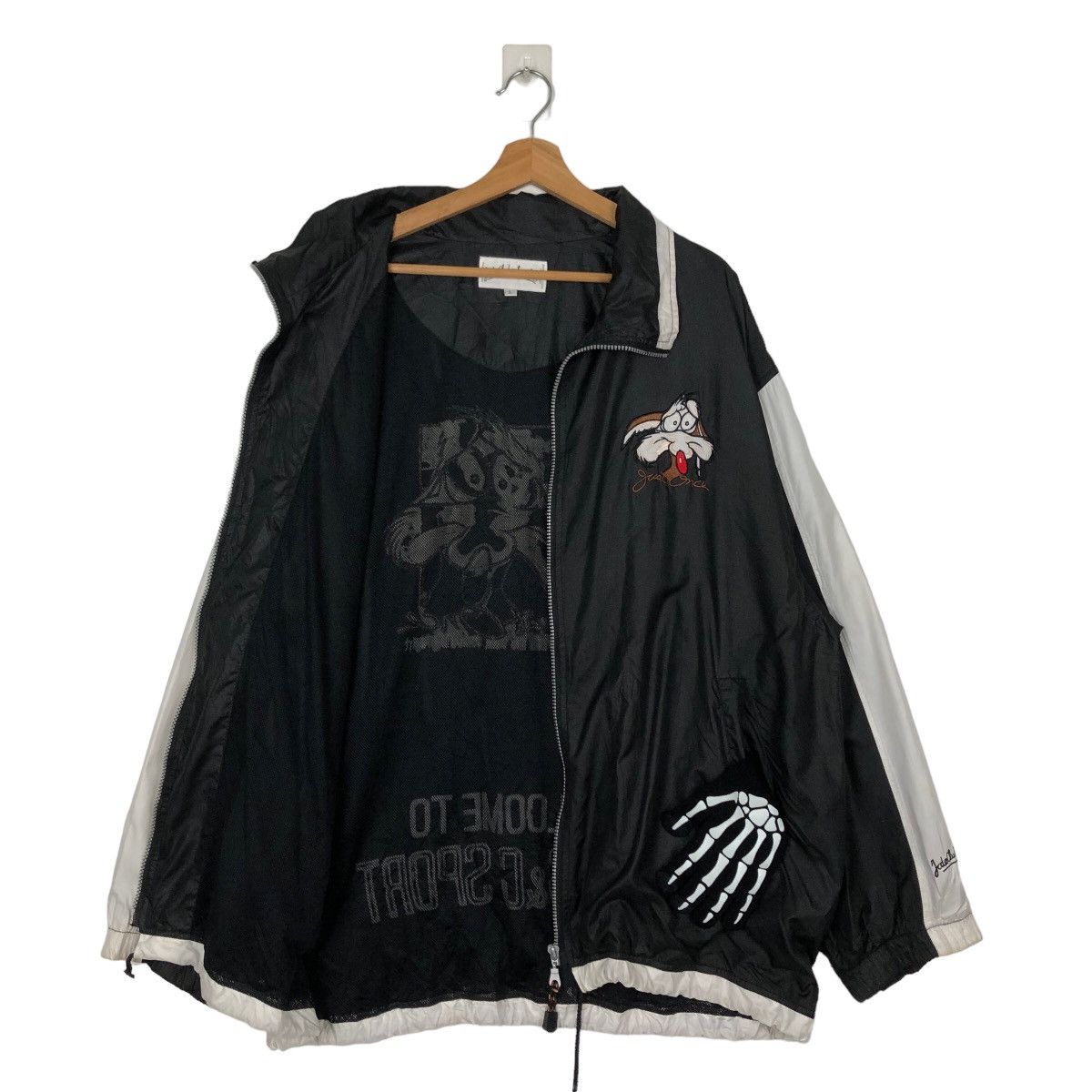 Cartoon Network VINTAGE JCDE CLUB ACTIVITIES MODELE DEPOSE CARTOON BIG LOGO Size US L / EU 52-54 / 3 - 8 Thumbnail