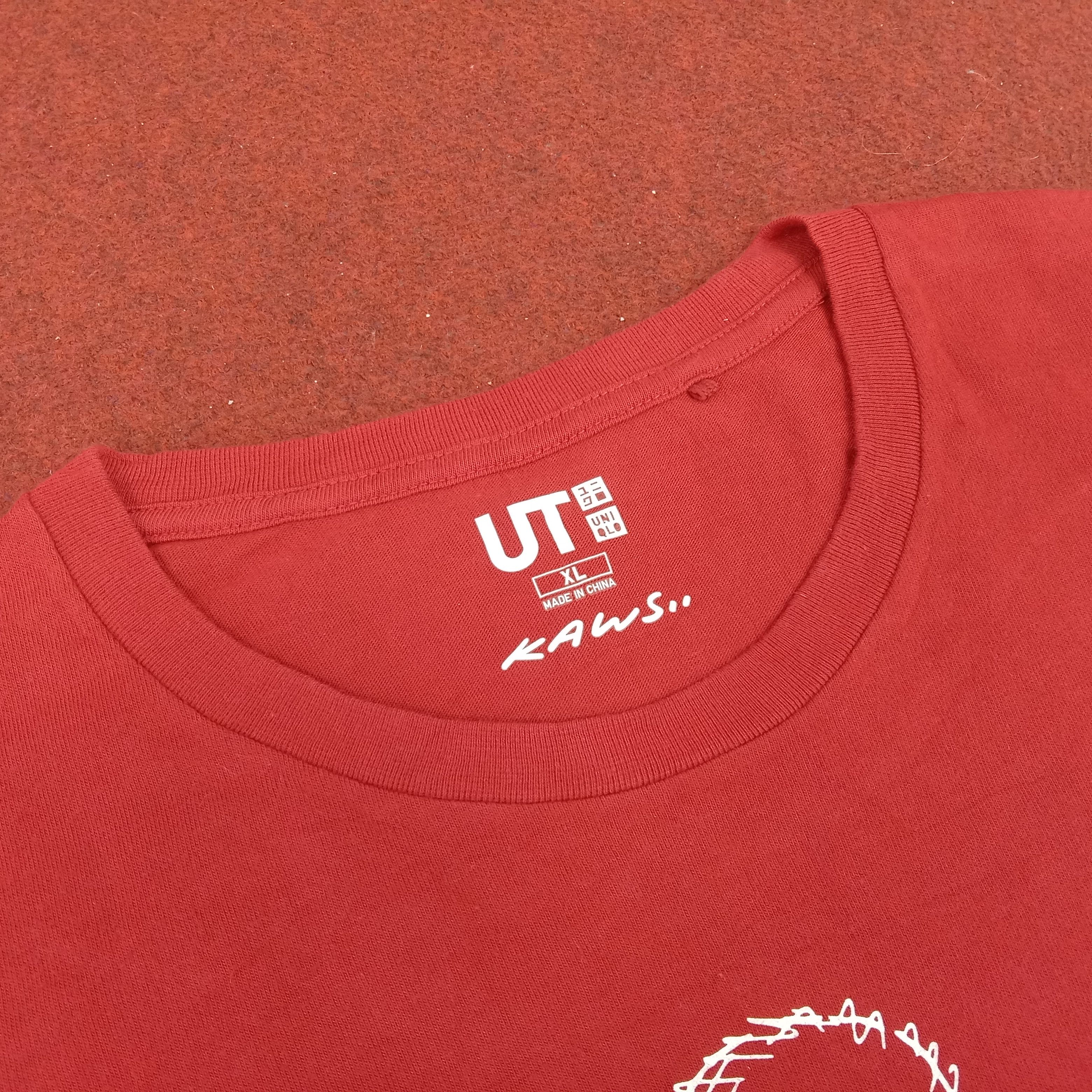 Japanese Brand × Kaws Uniqlo X Kaws Streetwear Style Big Print Design Tshirt Size US XL / EU 56 / 4 - 3 Thumbnail