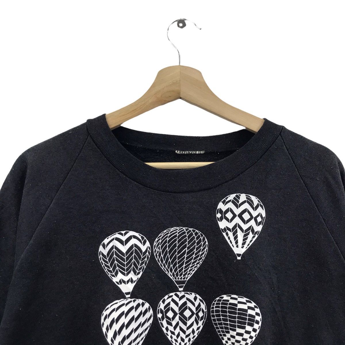 Vintage Vintage 90s AUSTRALIA BALLOON ALOFT Usa Black Sweatshirt Size US XL / EU 56 / 4 - 2 Thumbnail