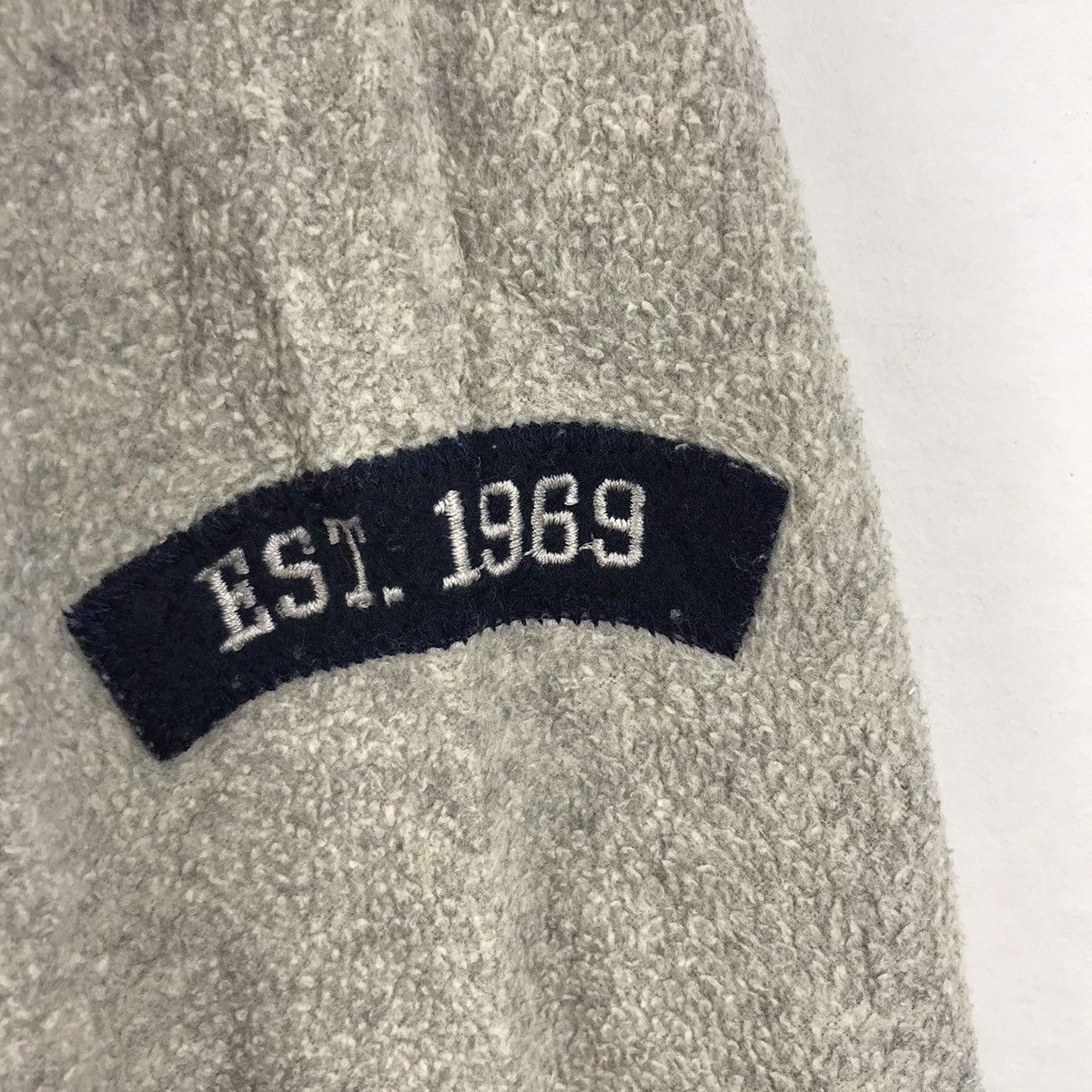 Gap Vintage GAP EMBROIDERED Logo Grey Hoodie Sweatshirt Fleece Size US M / EU 48-50 / 2 - 4 Thumbnail