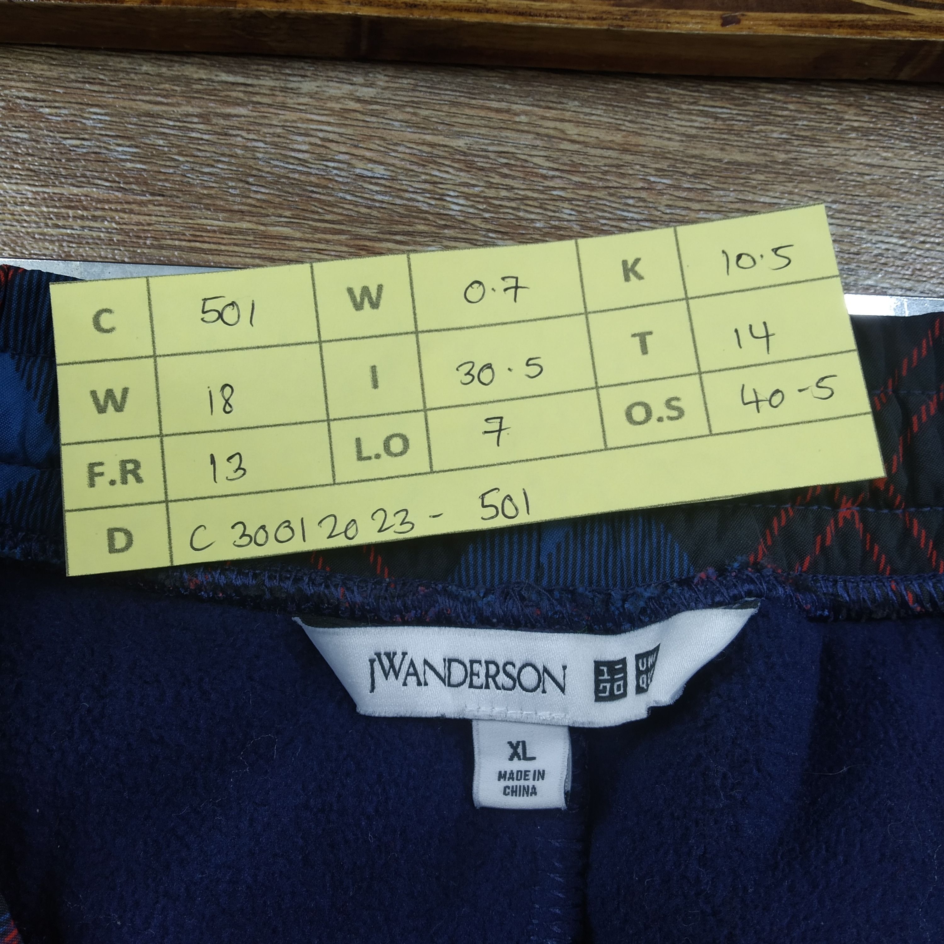 Japanese Brand Rare!! J.W.Anderson x Uniqlo Bulky Fleece Streetwear Pants Size US 36 / EU 52 - 10 Thumbnail