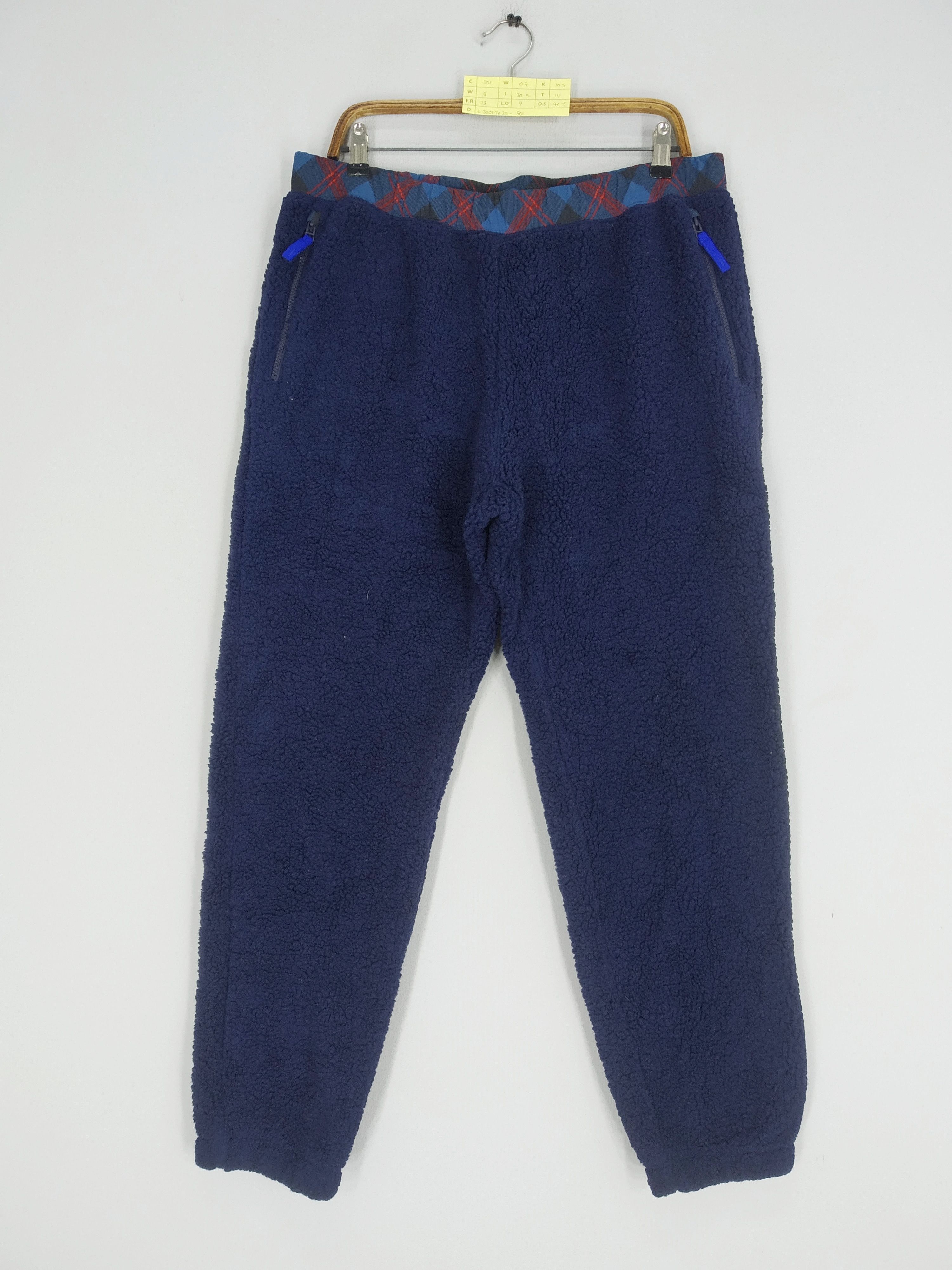 Japanese Brand Rare!! J.W.Anderson x Uniqlo Bulky Fleece Streetwear Pants Size US 36 / EU 52 - 1 Thumbnail