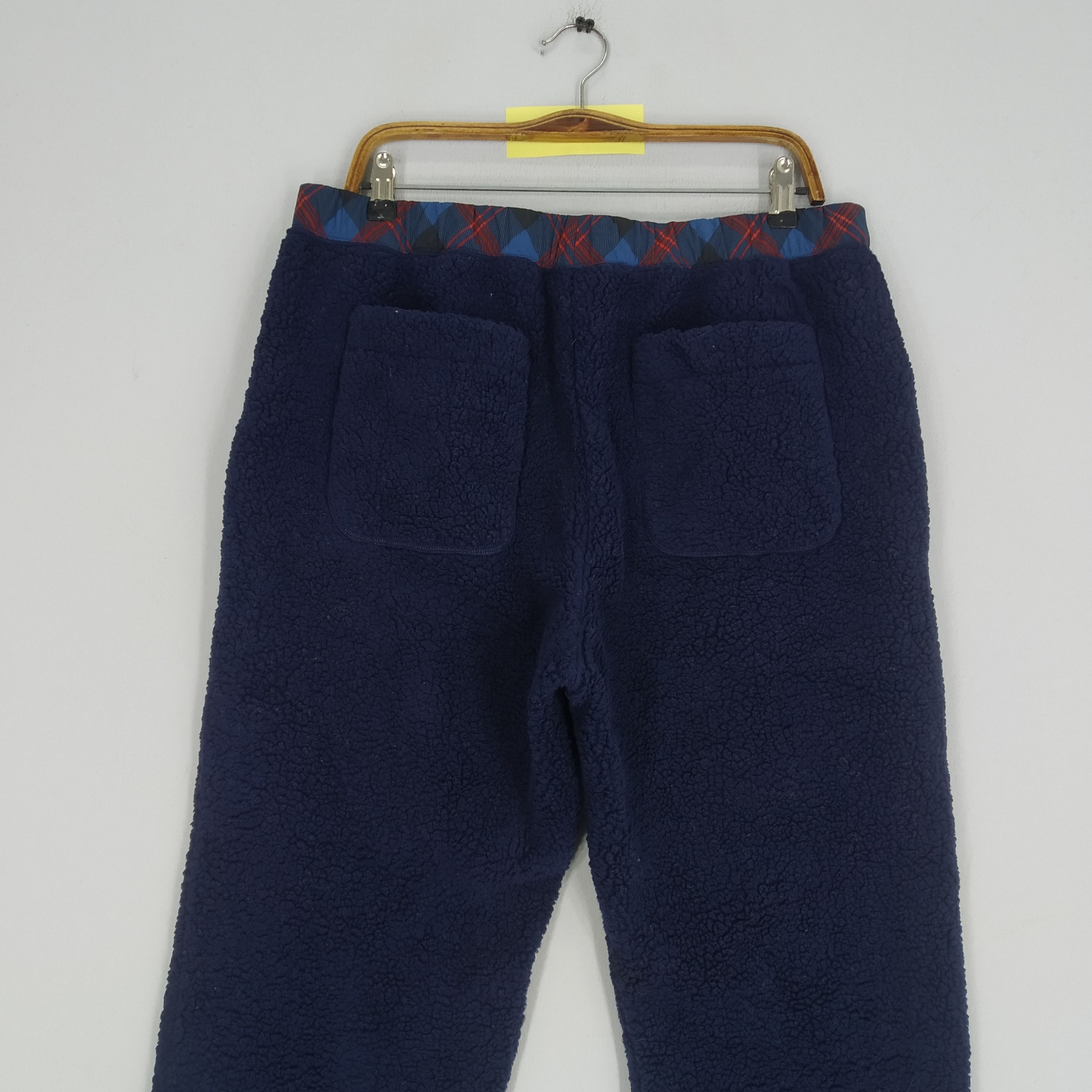 Japanese Brand Rare!! J.W.Anderson x Uniqlo Bulky Fleece Streetwear Pants Size US 36 / EU 52 - 4 Thumbnail