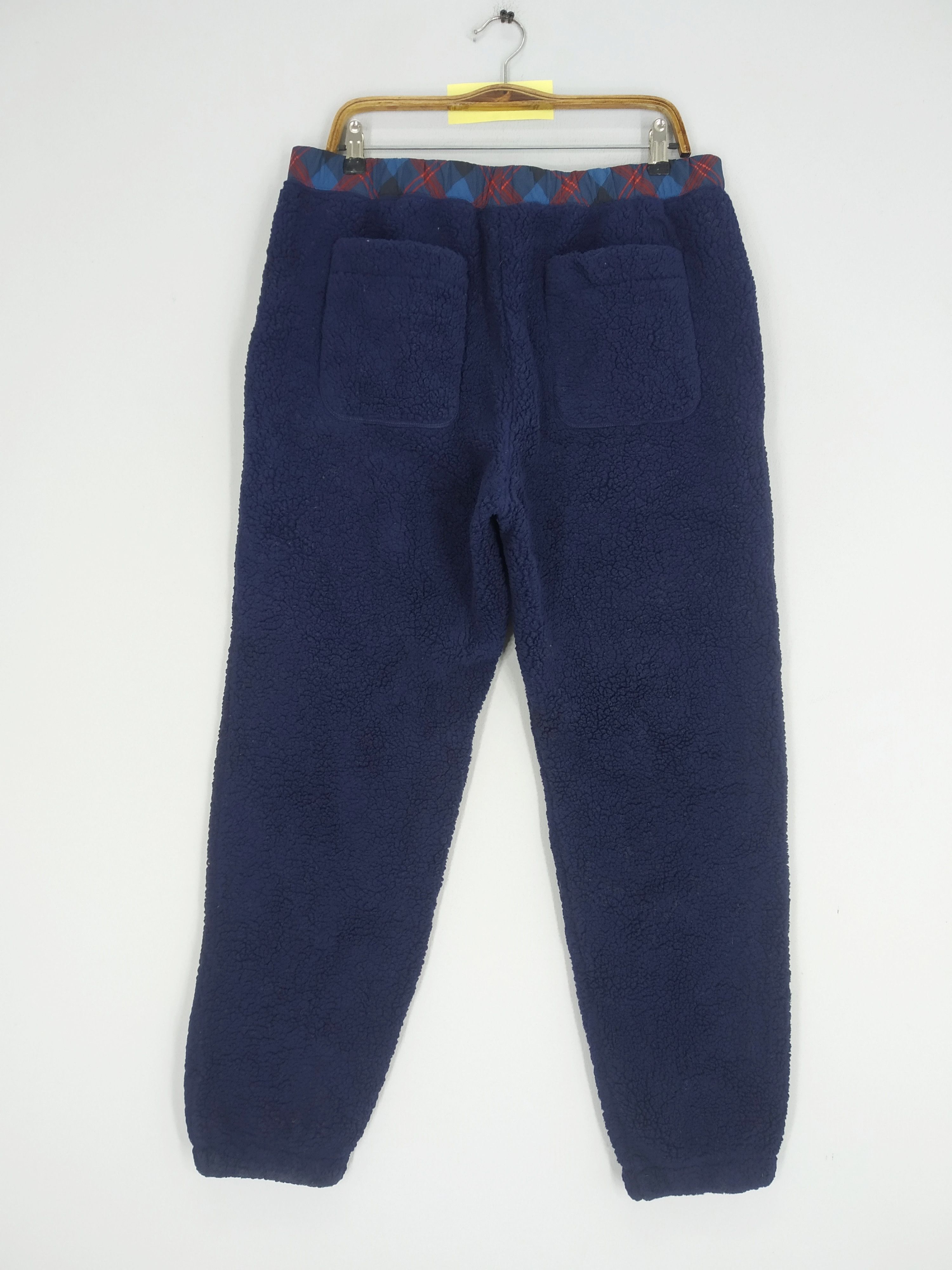Japanese Brand Rare!! J.W.Anderson x Uniqlo Bulky Fleece Streetwear Pants Size US 36 / EU 52 - 2 Thumbnail