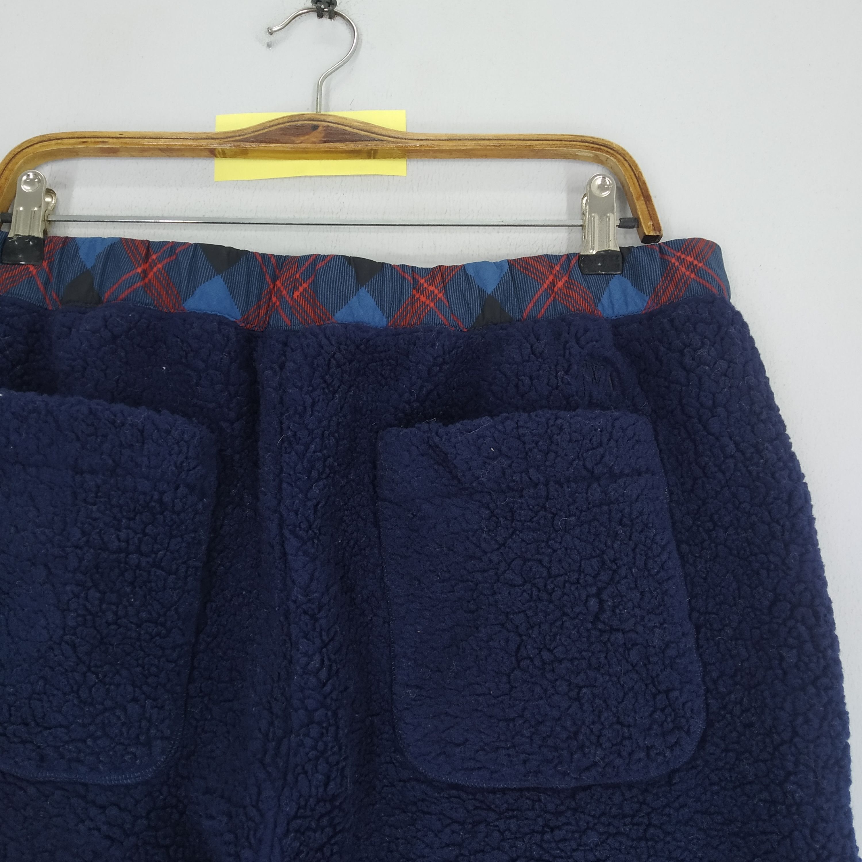 Japanese Brand Rare!! J.W.Anderson x Uniqlo Bulky Fleece Streetwear Pants Size US 36 / EU 52 - 6 Thumbnail