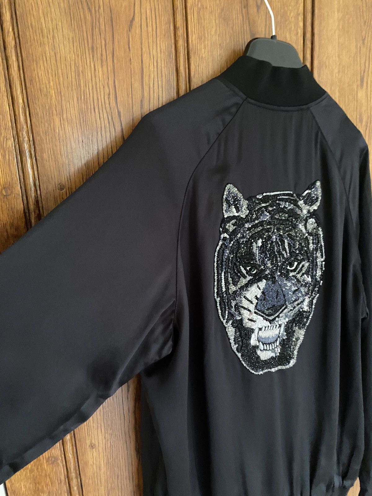 Saint Laurent Paris $4550 FW16 Saint Laurent ‘palladium’ tiger embroidered teddy Size US M / EU 48-50 / 2 - 2 Thumbnail