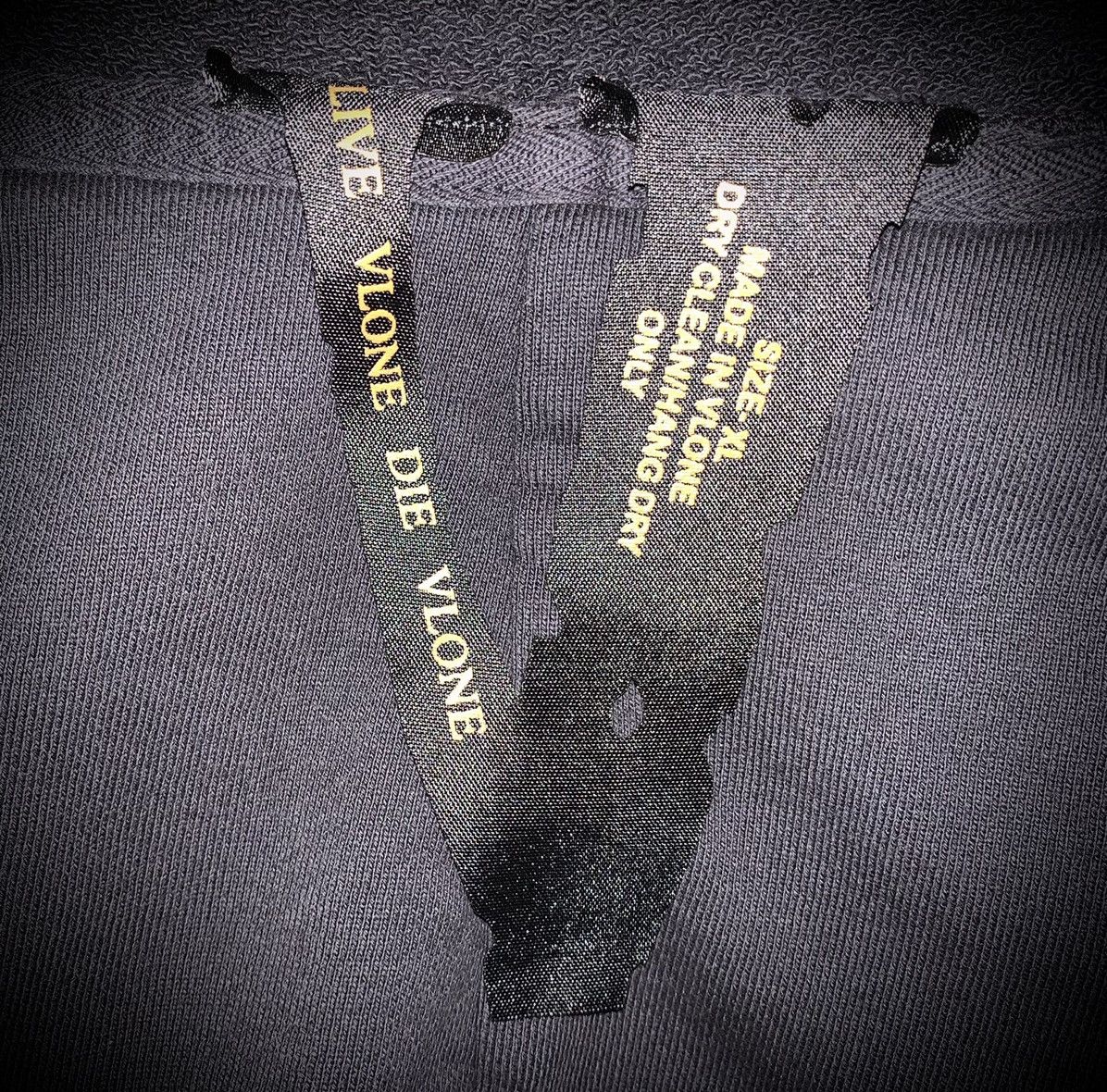 Vlone LAST ONE‼️ KIDS Vlone Staple Hoodie (KIDS SIZE XL) Size US XL / EU 56 / 4 - 6 Thumbnail