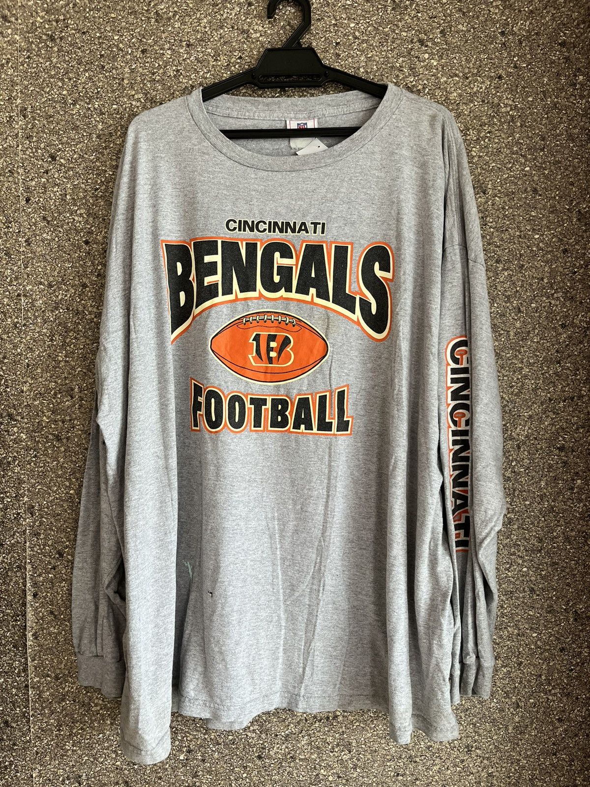 image of Vintage Bengals Football Ft60 in Grey, Men's (Size XL)