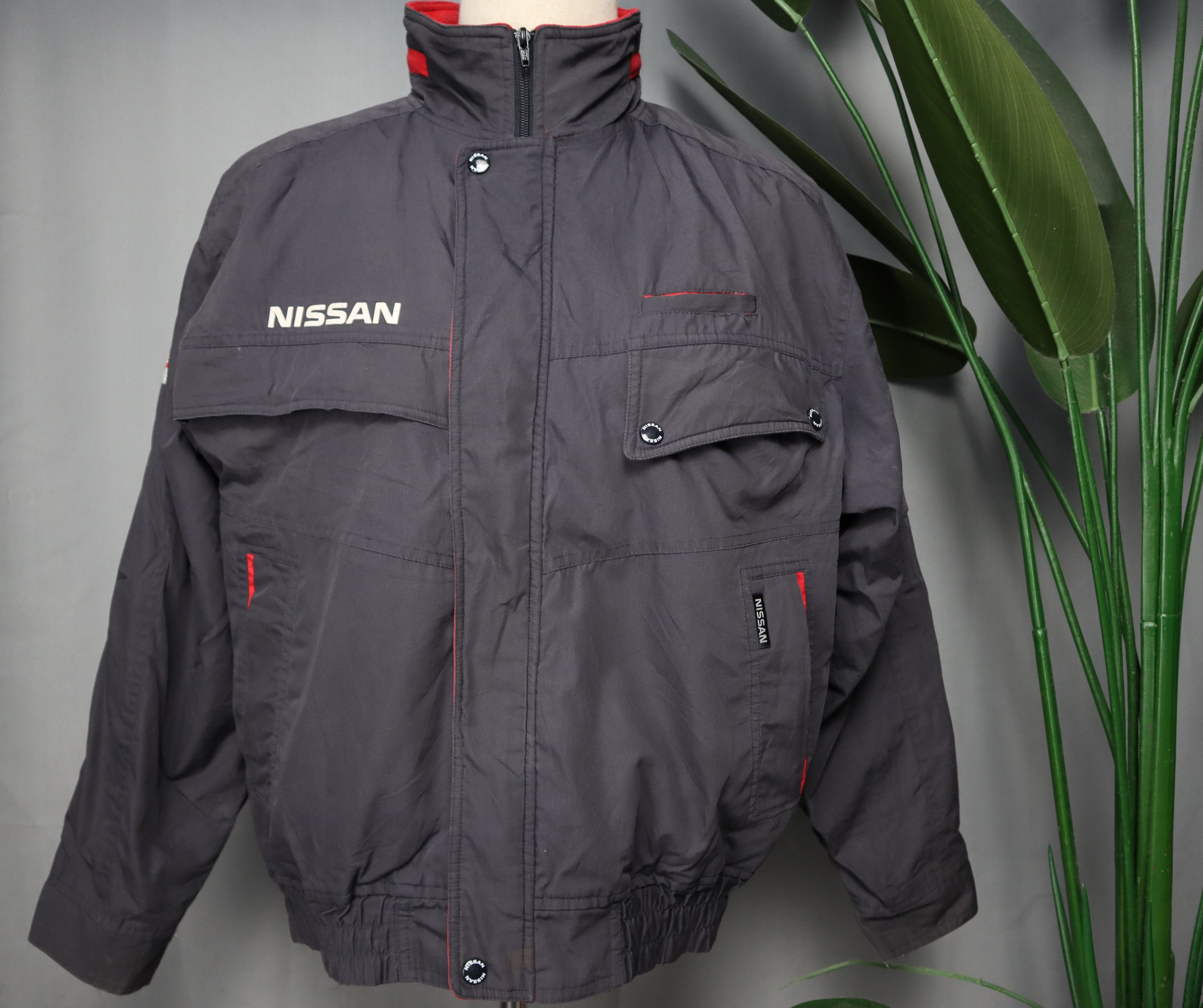 Vintage on sale nissan jacket