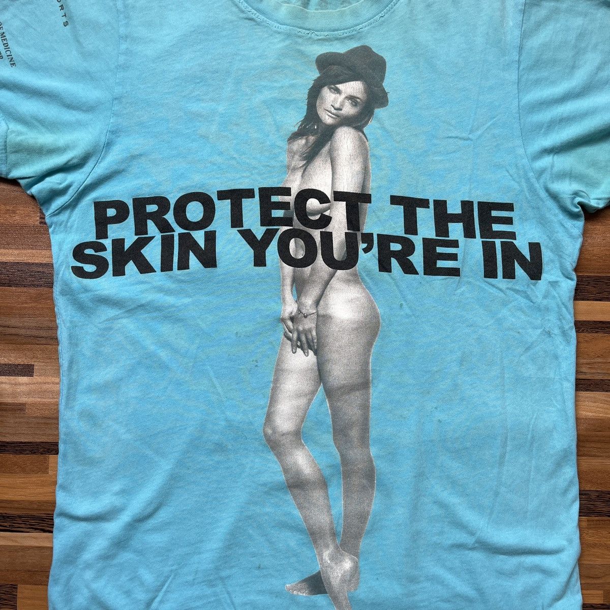 Marc Jacobs Marc Jacob Nude Helena Christensen TShirt Size US S / EU 44-46 / 1 - 9 Thumbnail