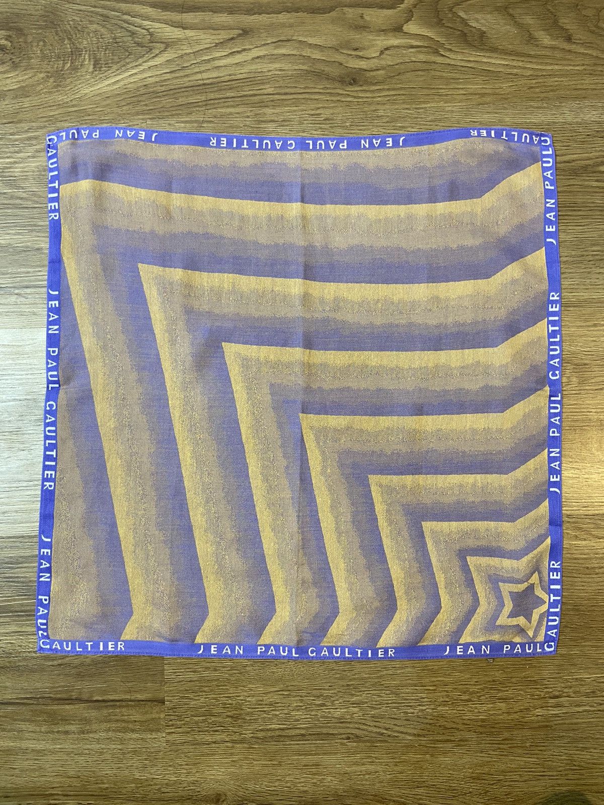 Jean Paul Gaultier Jean Paul Gaultier Handkerchief/Neckerchief/Bandanna Size ONE SIZE - 1 Thumbnail
