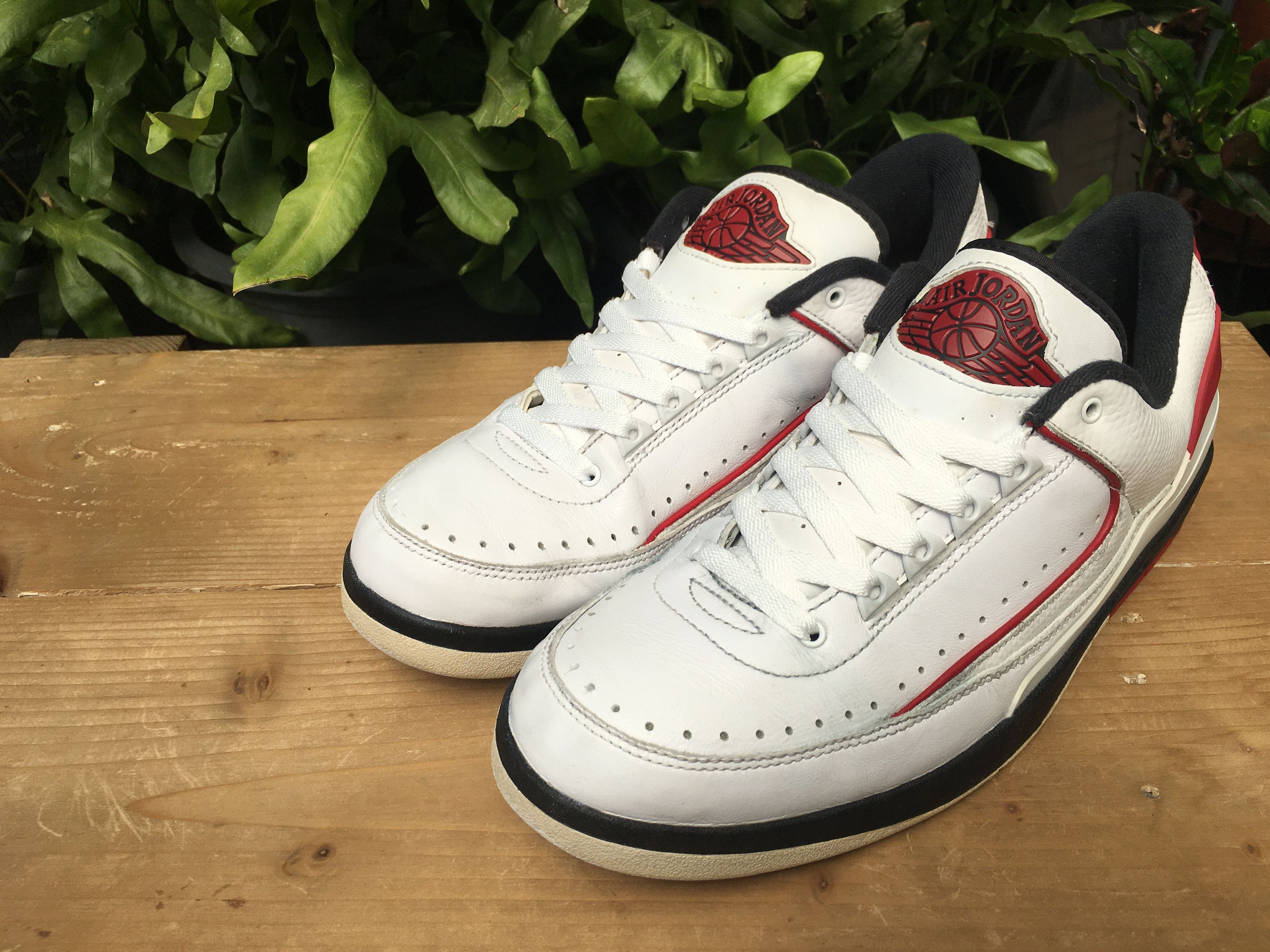 Jordan Brand × Nike 🔥 Nike Air Jordan 2 Retro Low Chicago 2016 Size US 10 / EU 43 - 7 Thumbnail