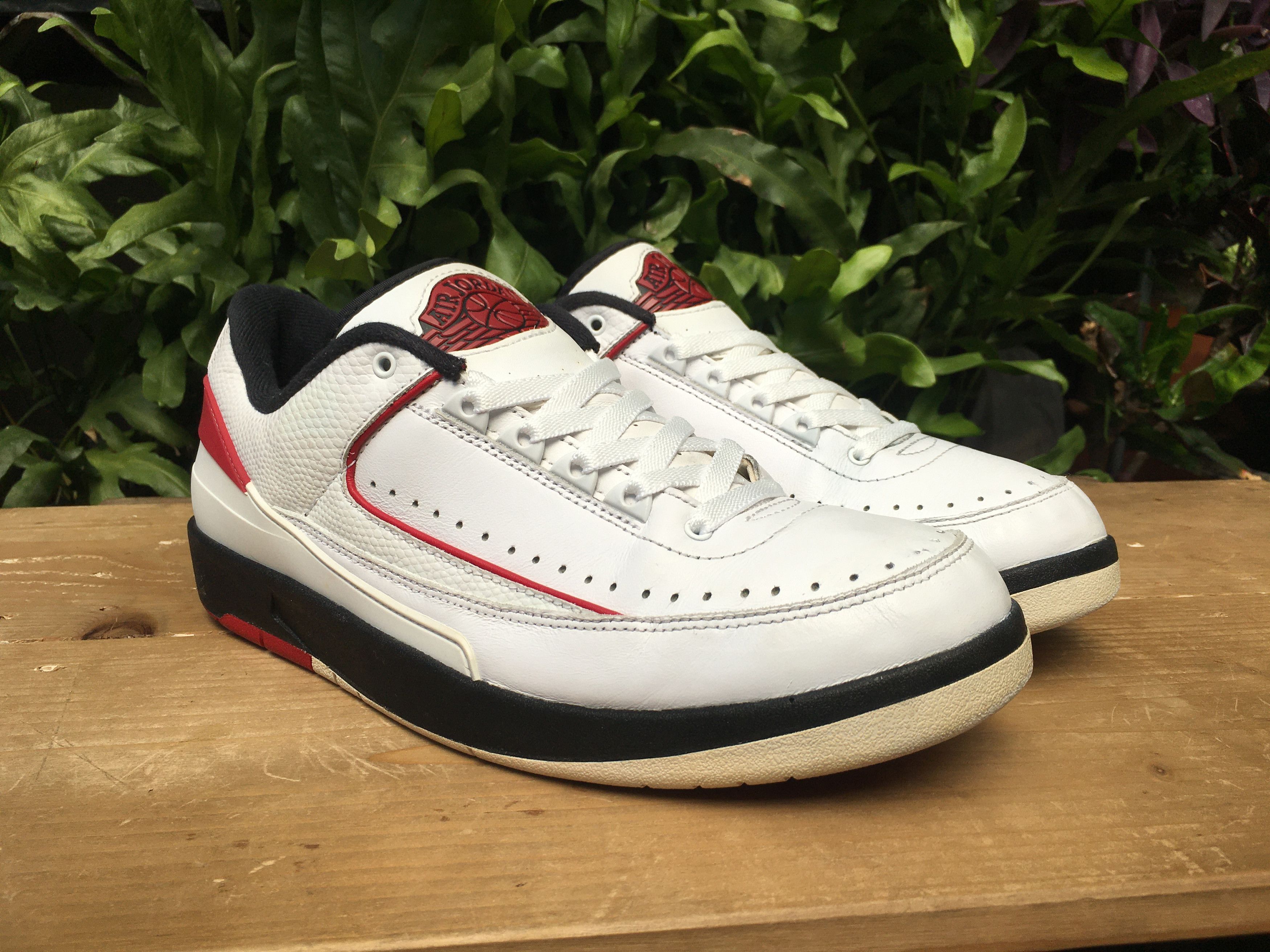 Jordan Brand × Nike 🔥 Nike Air Jordan 2 Retro Low Chicago 2016 Size US 10 / EU 43 - 6 Thumbnail