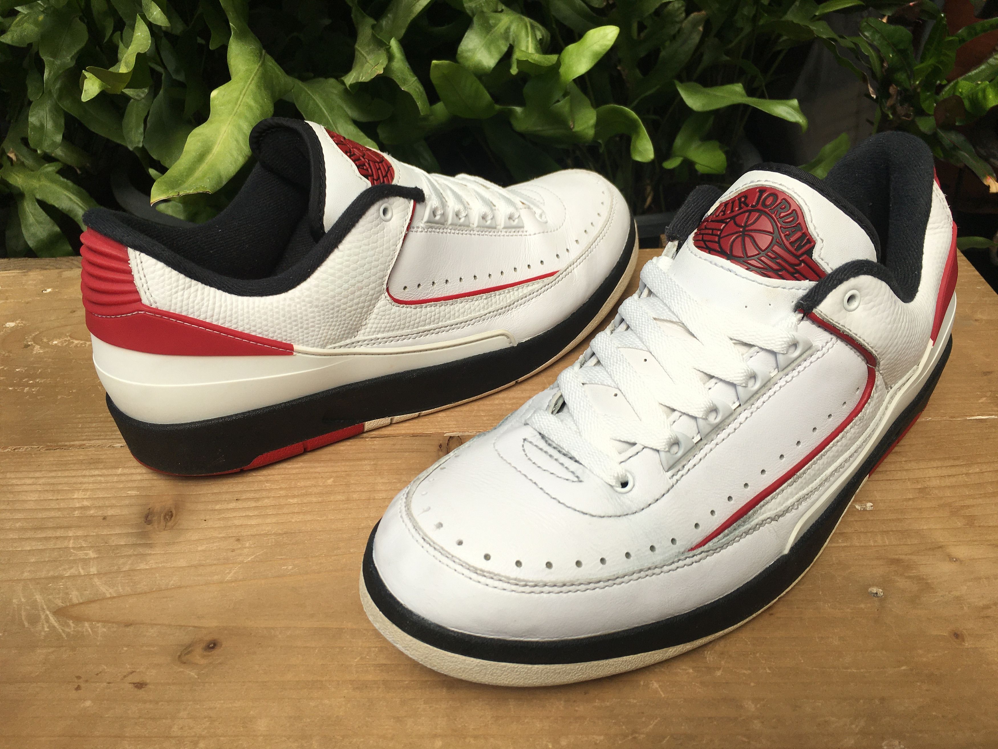 Jordan Brand × Nike 🔥 Nike Air Jordan 2 Retro Low Chicago 2016 Size US 10 / EU 43 - 8 Thumbnail