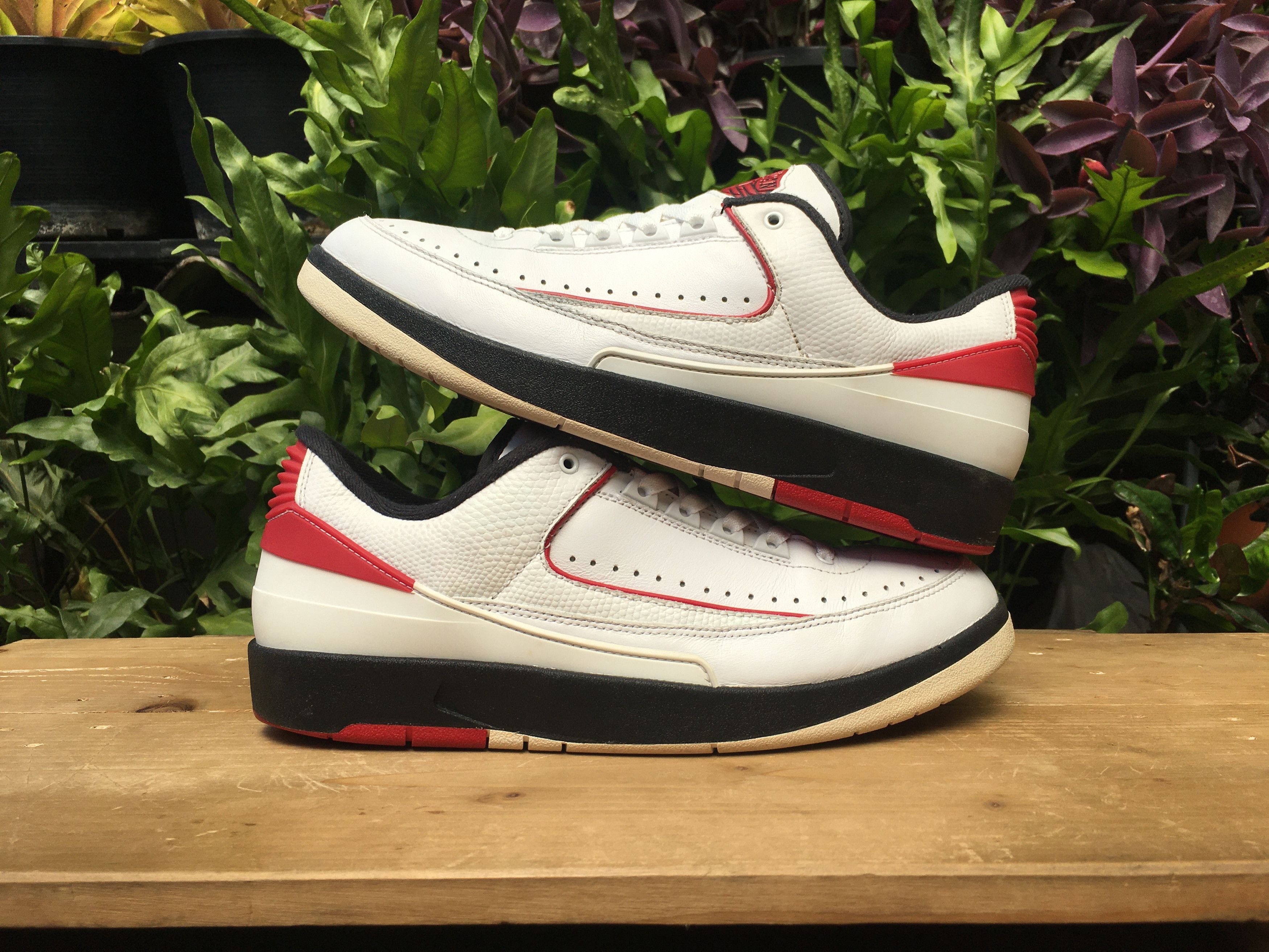 Jordan Brand × Nike 🔥 Nike Air Jordan 2 Retro Low Chicago 2016 Size US 10 / EU 43 - 3 Thumbnail