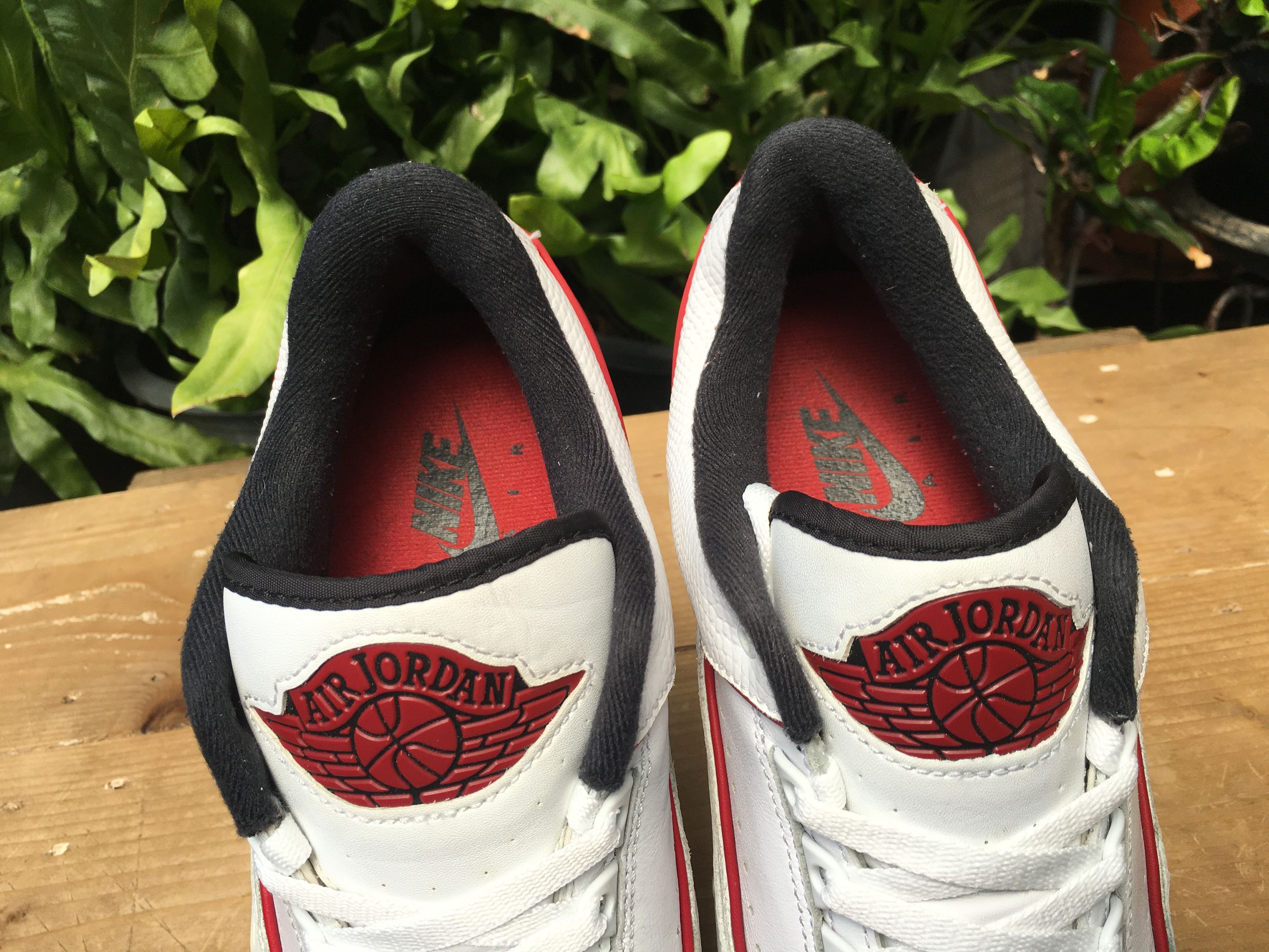 Jordan Brand × Nike 🔥 Nike Air Jordan 2 Retro Low Chicago 2016 Size US 10 / EU 43 - 13 Thumbnail