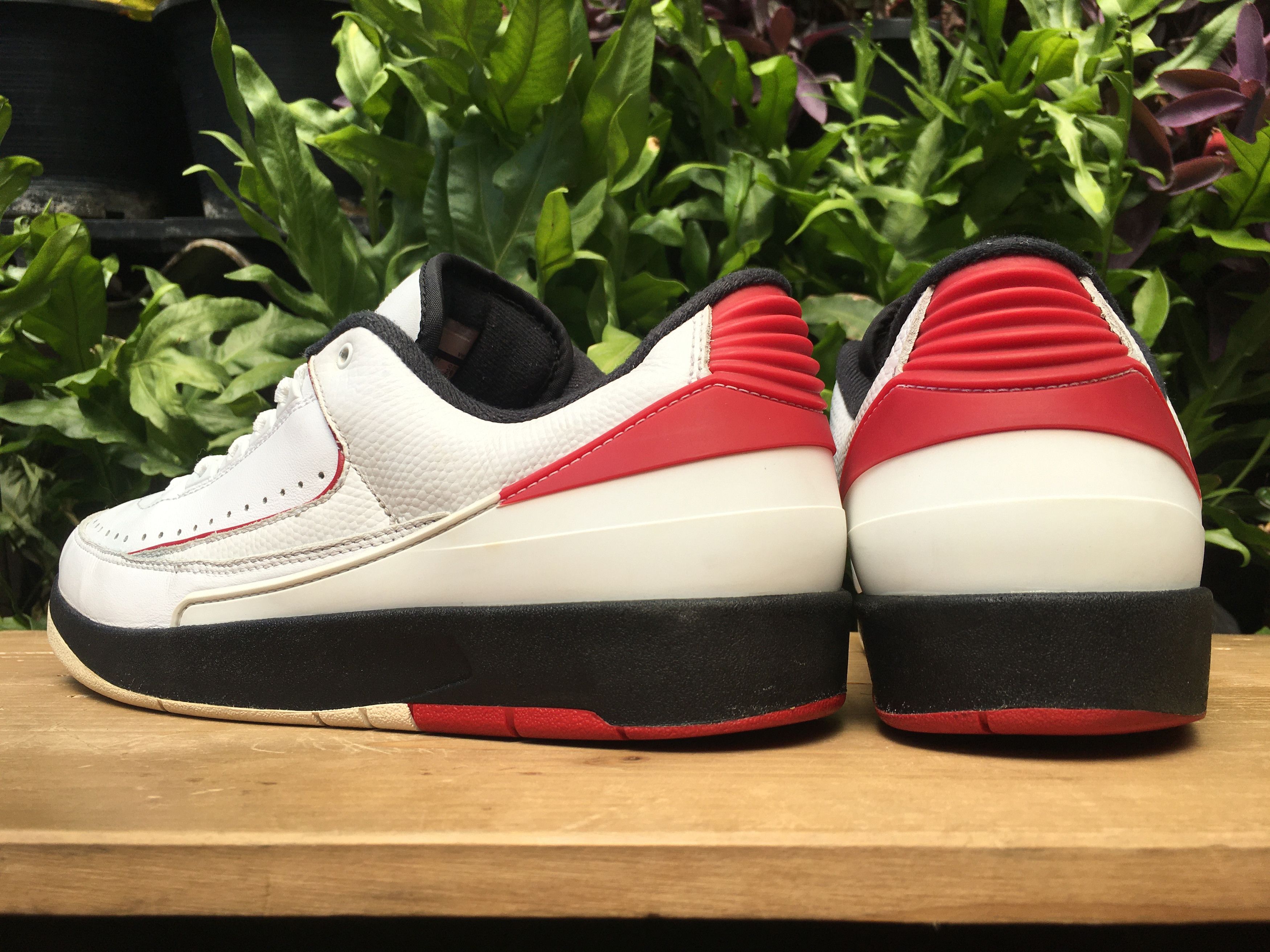 Jordan Brand × Nike 🔥 Nike Air Jordan 2 Retro Low Chicago 2016 Size US 10 / EU 43 - 18 Thumbnail