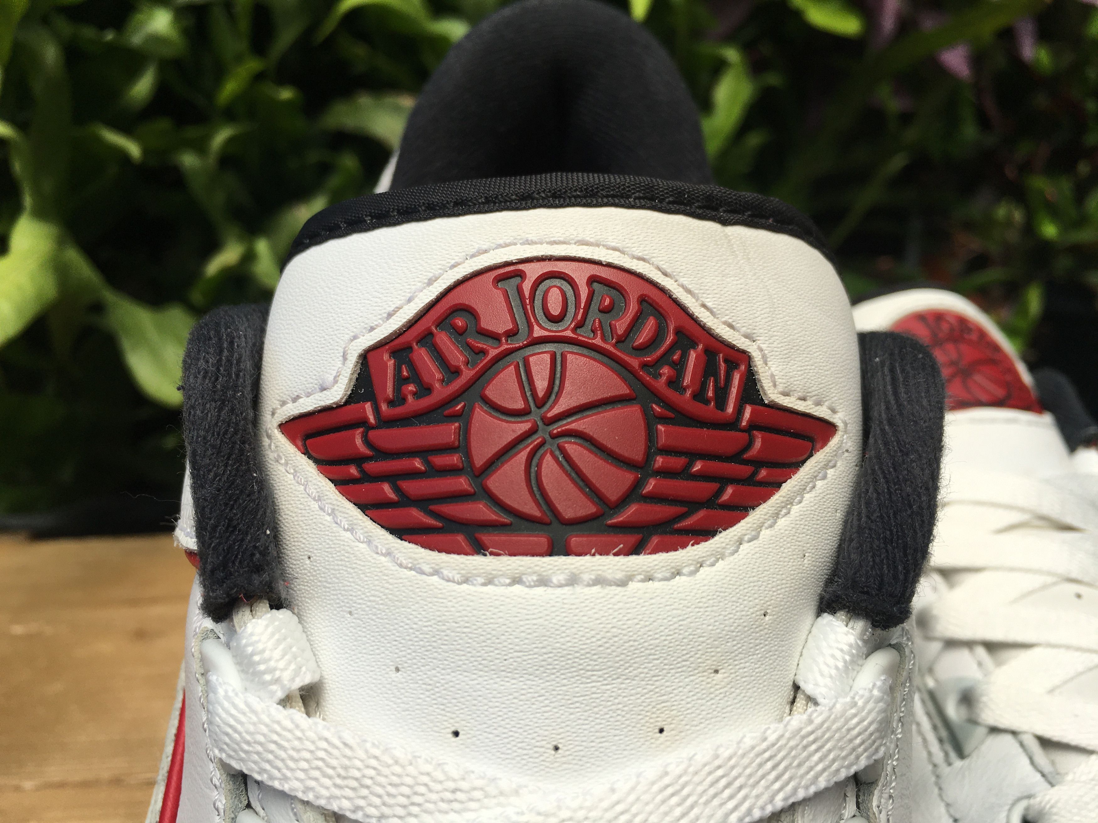 Jordan Brand × Nike 🔥 Nike Air Jordan 2 Retro Low Chicago 2016 Size US 10 / EU 43 - 14 Thumbnail