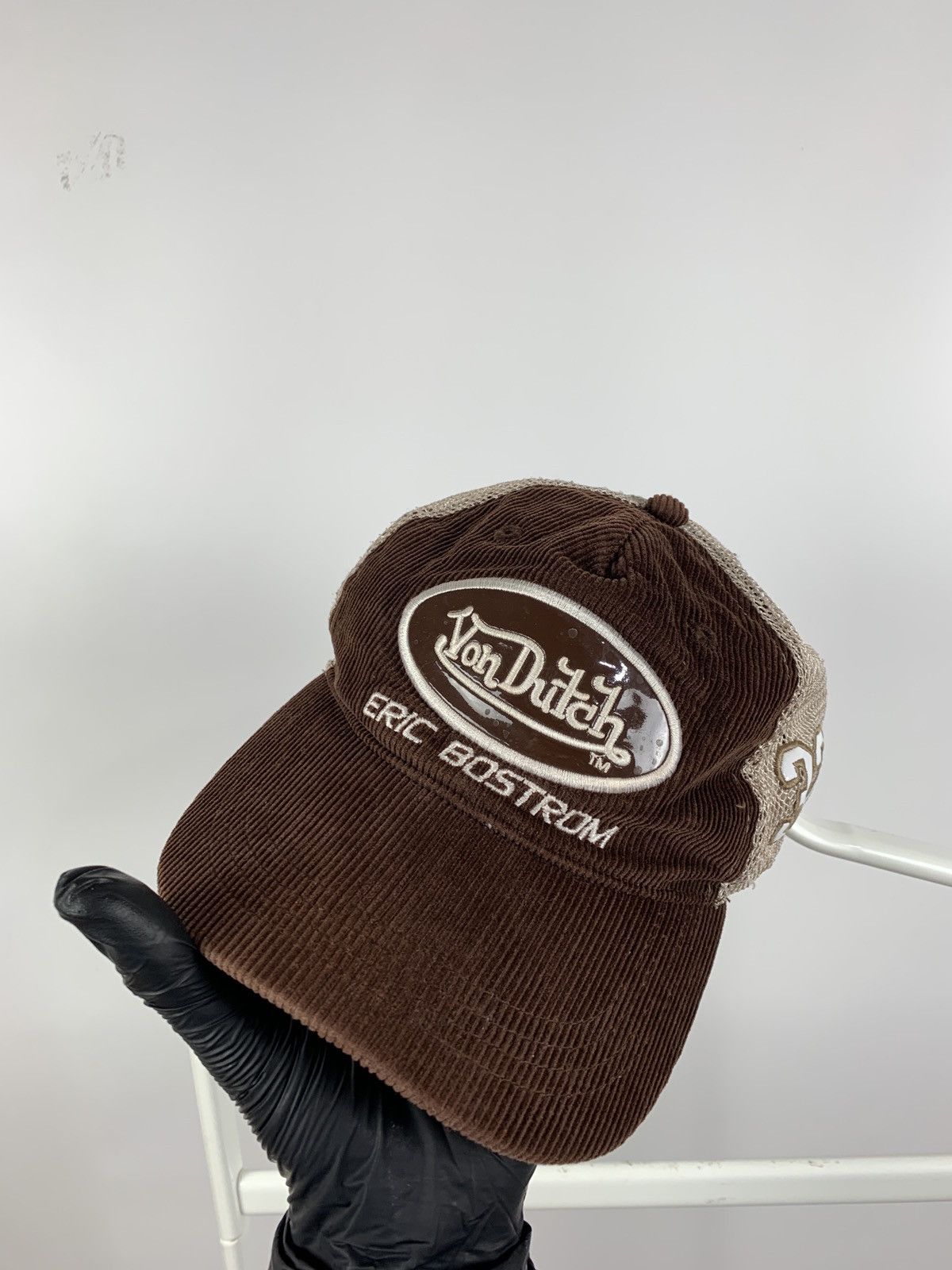 Vintage Vintage Von Dutch Eric Bostrom 32 Corduroy Brown Trucker Hat Size ONE SIZE - 7 Thumbnail