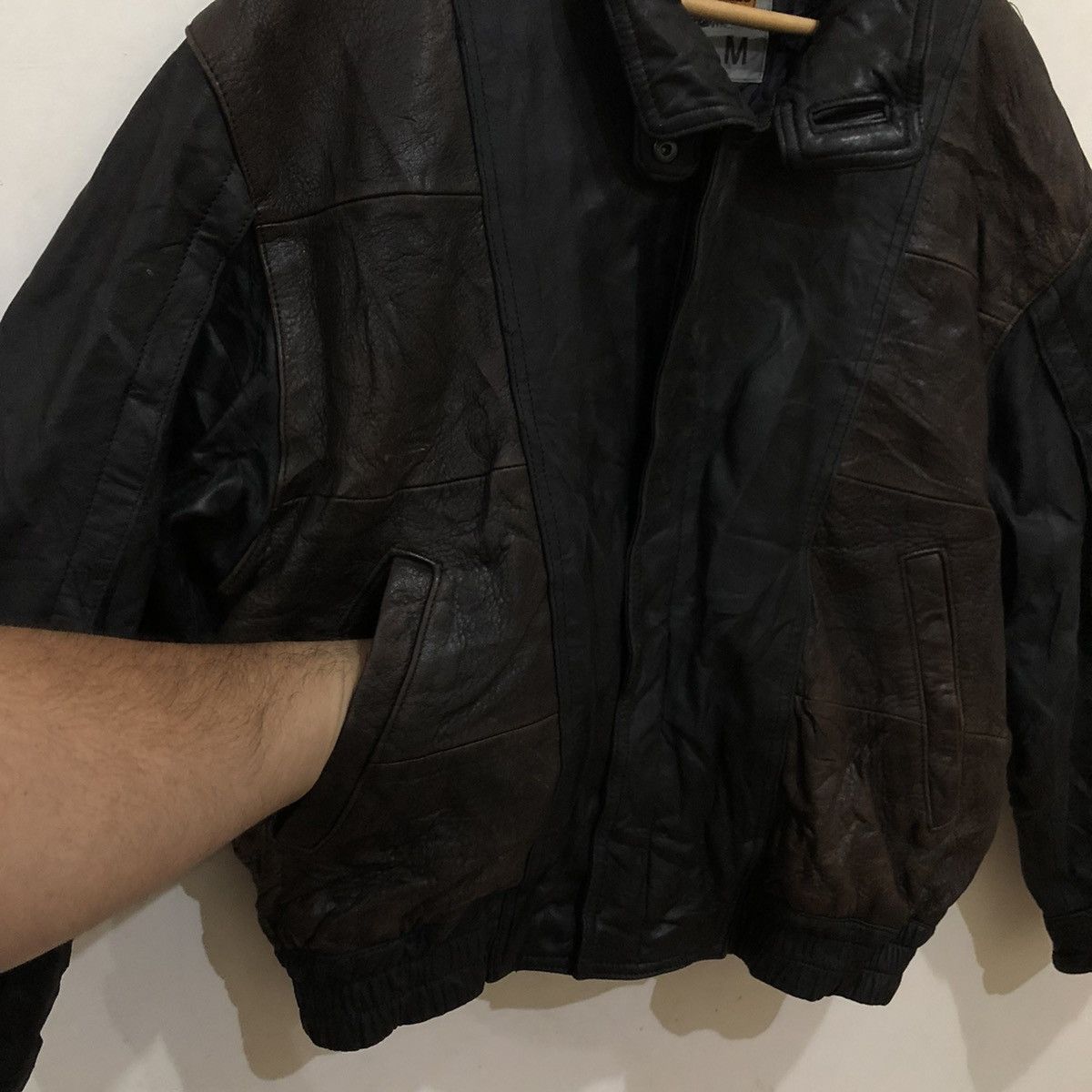 Aero Leathers Bomber Leather Jacket Intermezzo by D'URBAN Inc Size US M / EU 48-50 / 2 - 5 Thumbnail