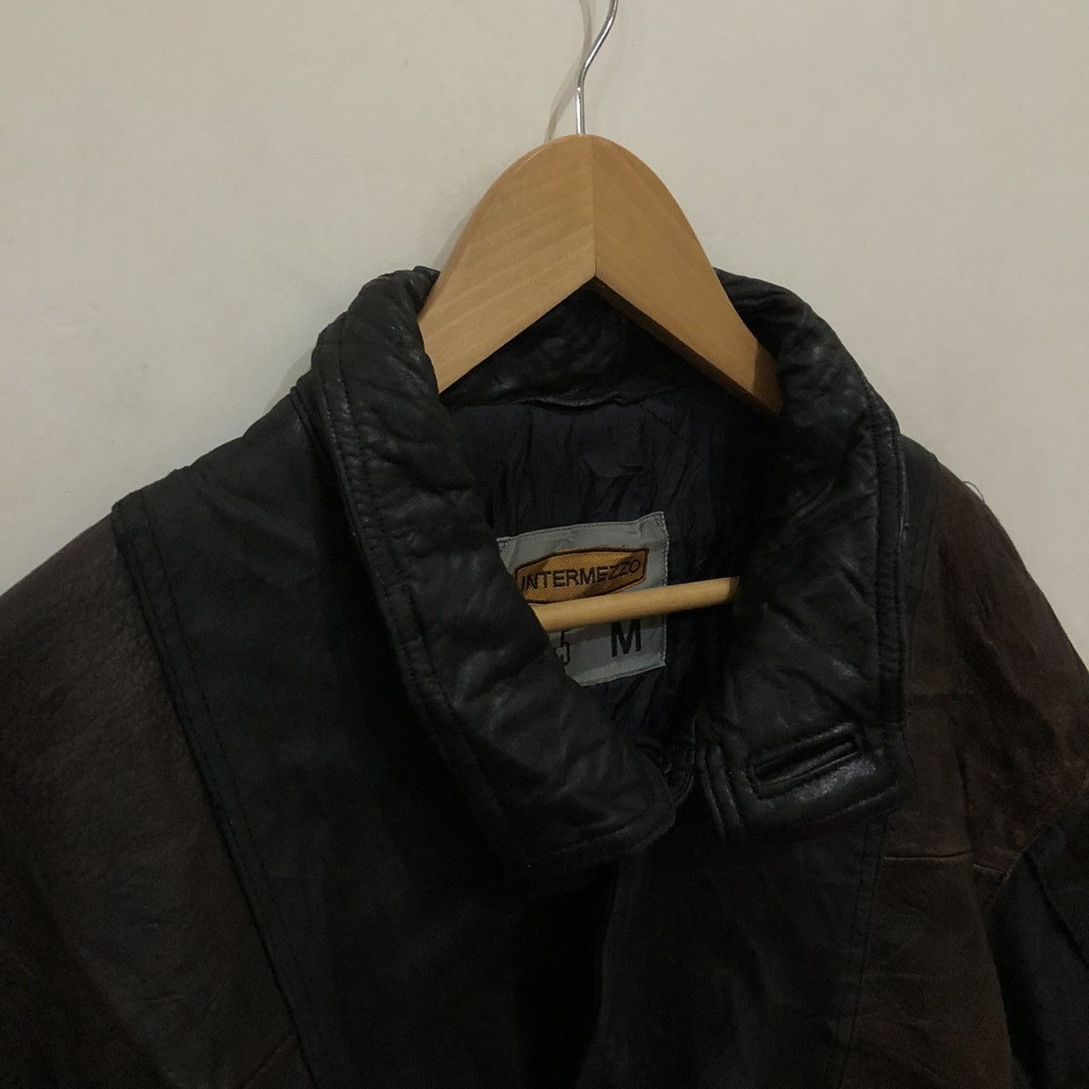 Aero Leathers Bomber Leather Jacket Intermezzo by D'URBAN Inc Size US M / EU 48-50 / 2 - 7 Thumbnail