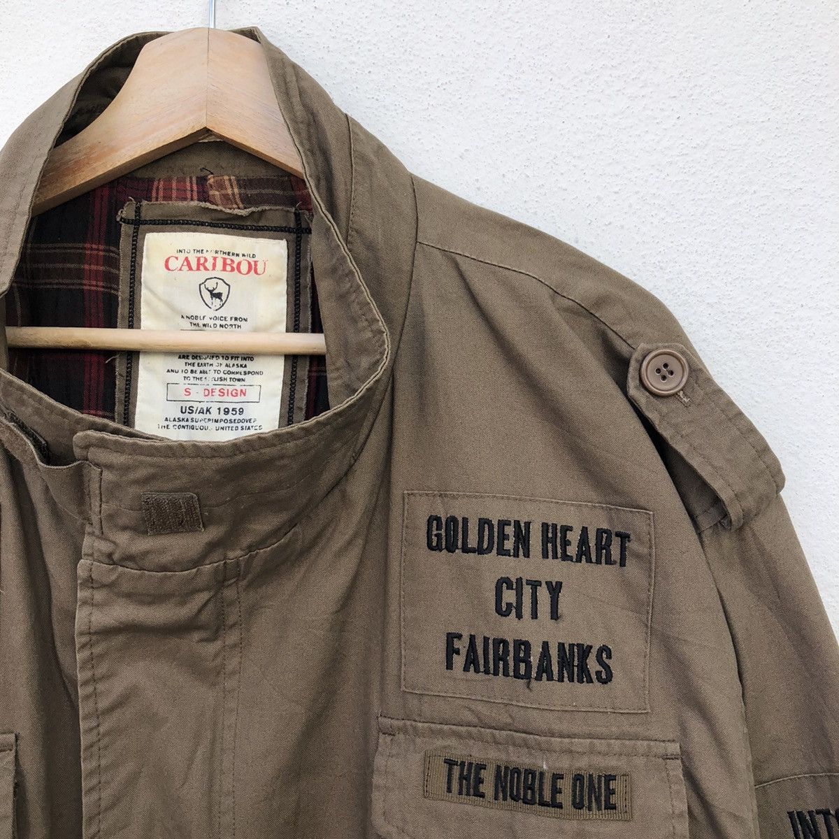 Vintage CARIBOU PARKA JACKET MILITARY COLLECTIONS FULL PATCH DESIGN Size US XXL / EU 58 / 5 - 8 Thumbnail