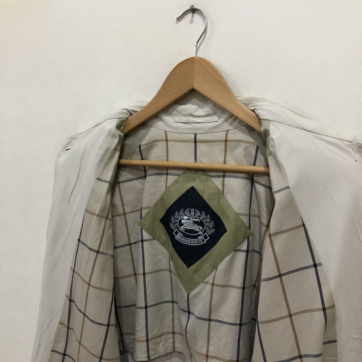 Burberry Vintage Trench Coat Burberry Big Logo Size US M / EU 48-50 / 2 - 3 Thumbnail