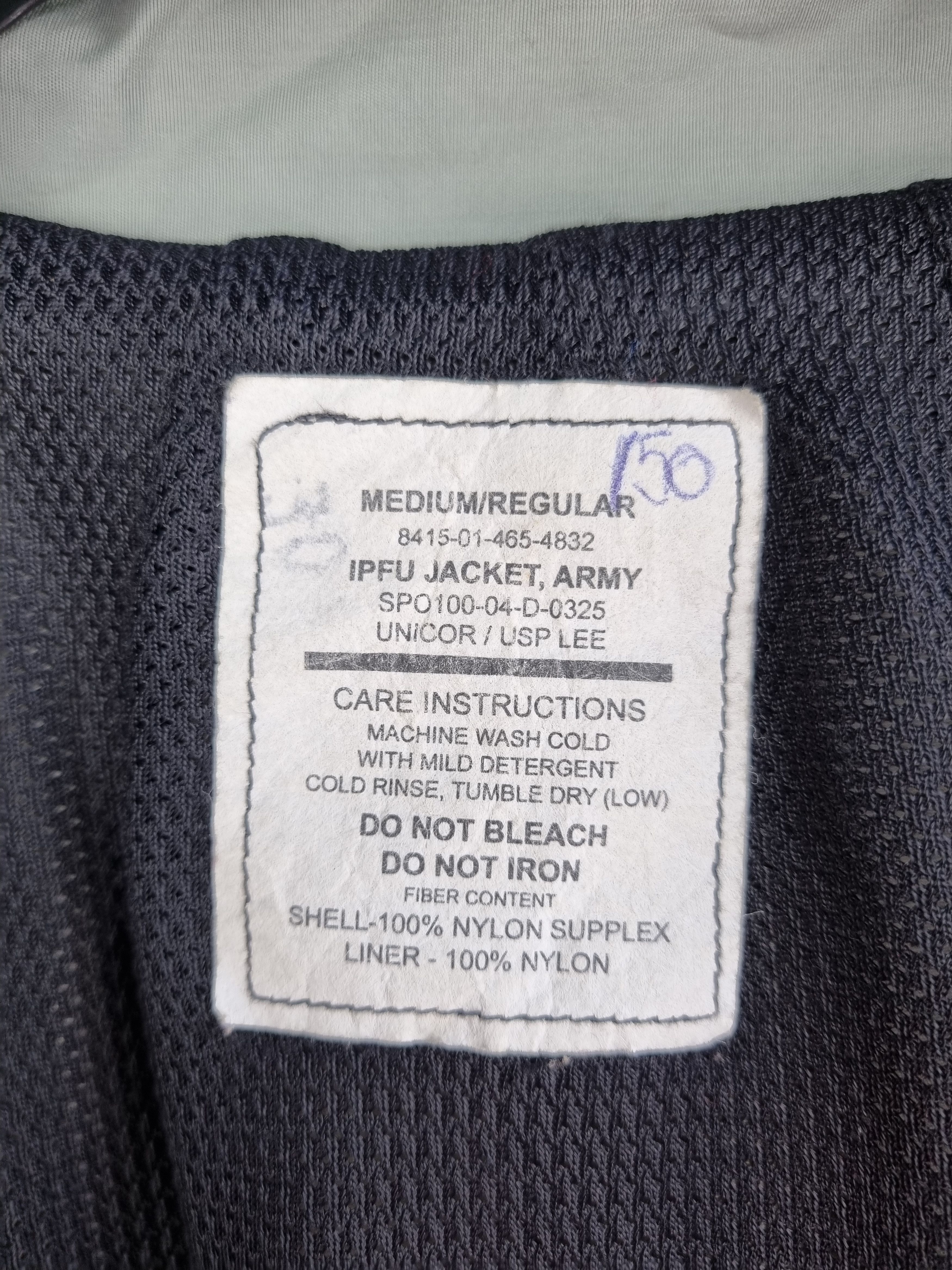 Other 90s Vintage US Army Reflective Jacket seen on Shia LaBeouf Size US S / EU 44-46 / 1 - 10 Thumbnail